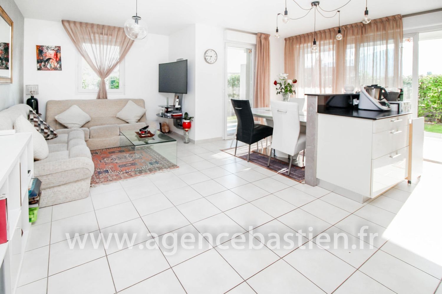 Appartement à vendre, 80m², Saint-Genis-Pouilly