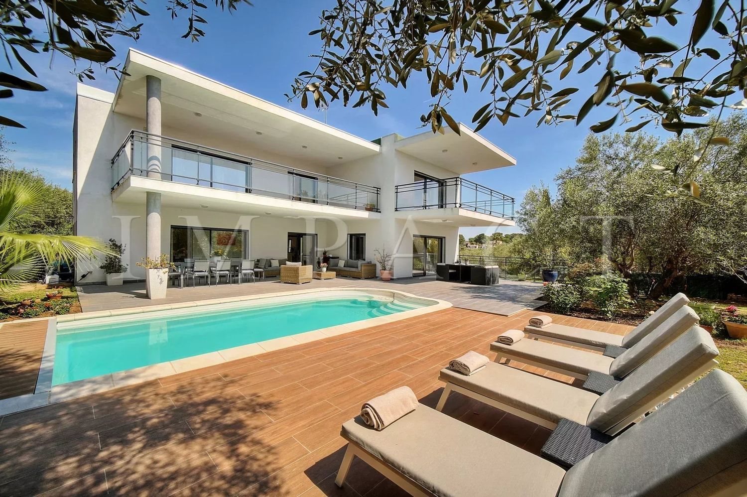 Maison à louer, 209m², Vallauris