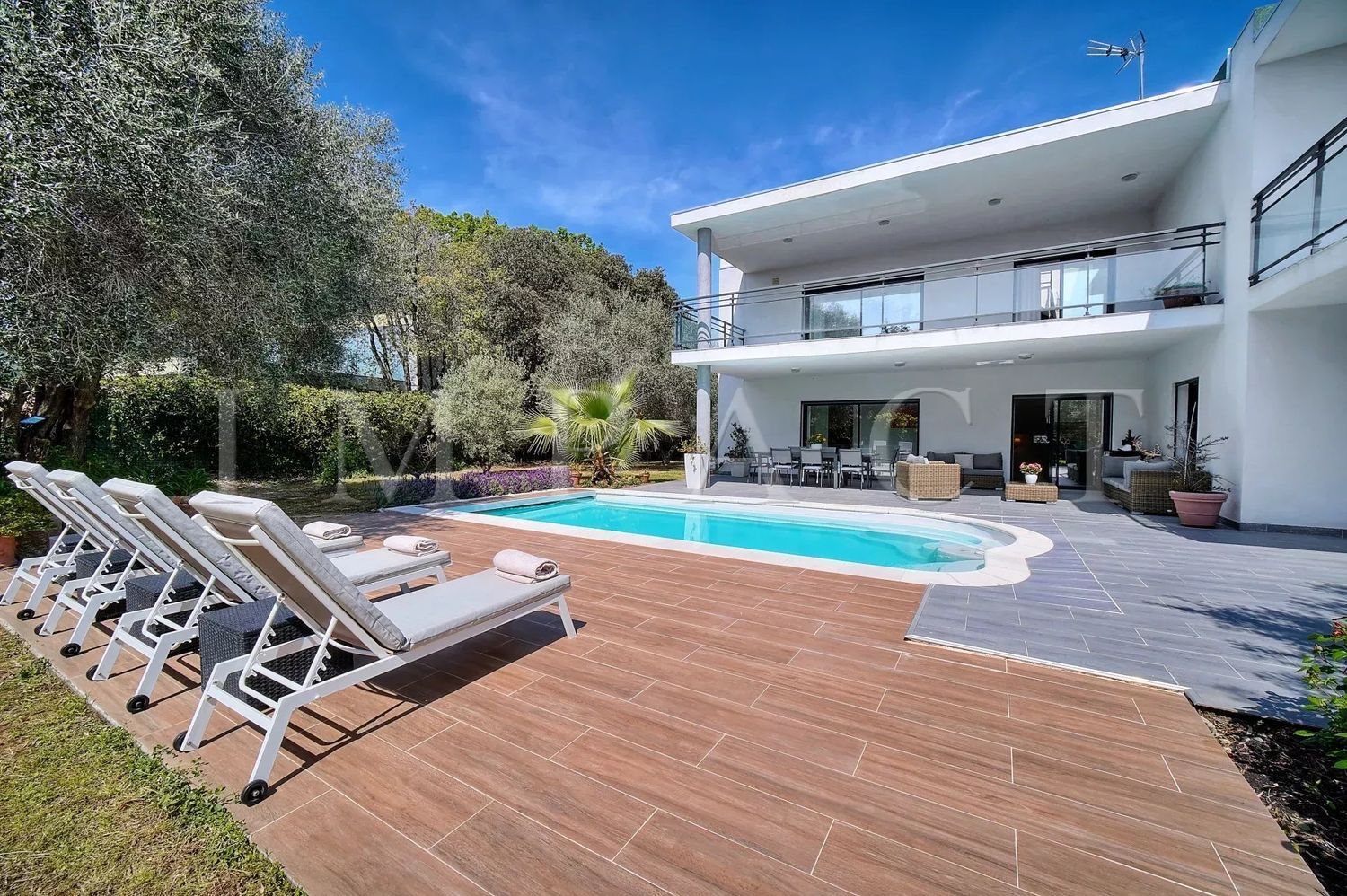 Maison à louer, 209m², Vallauris