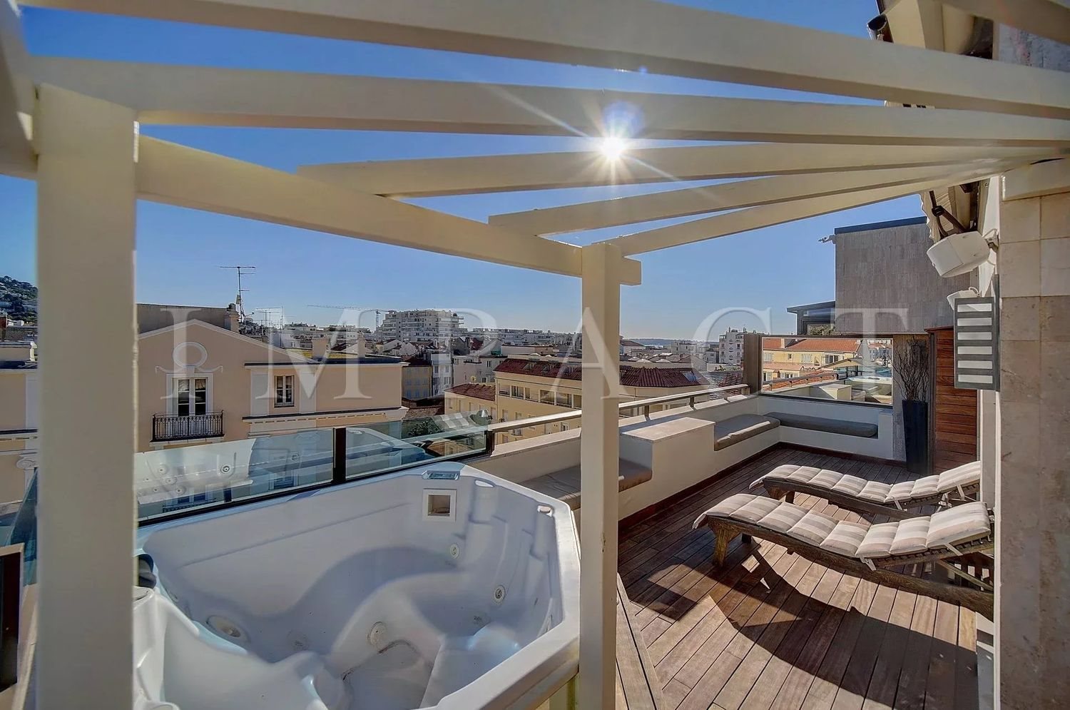 Appartement à louer, 80m², Cannes