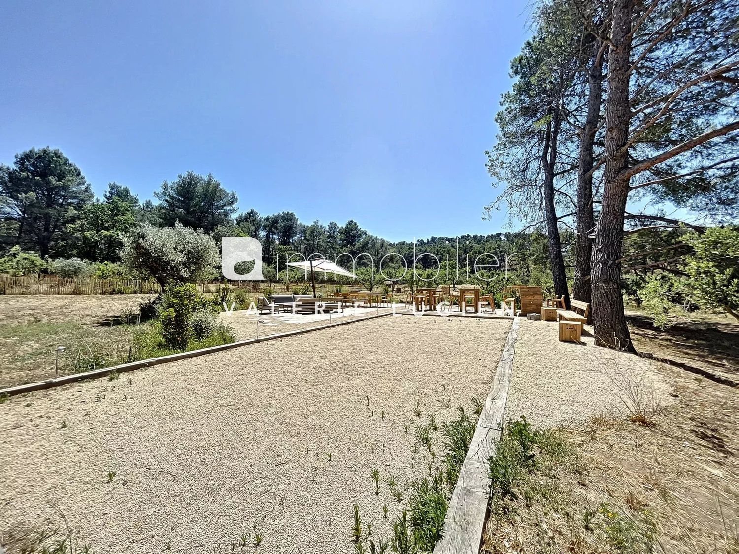 Maison à louer, 250m², Saint-Rémy-de-Provence
