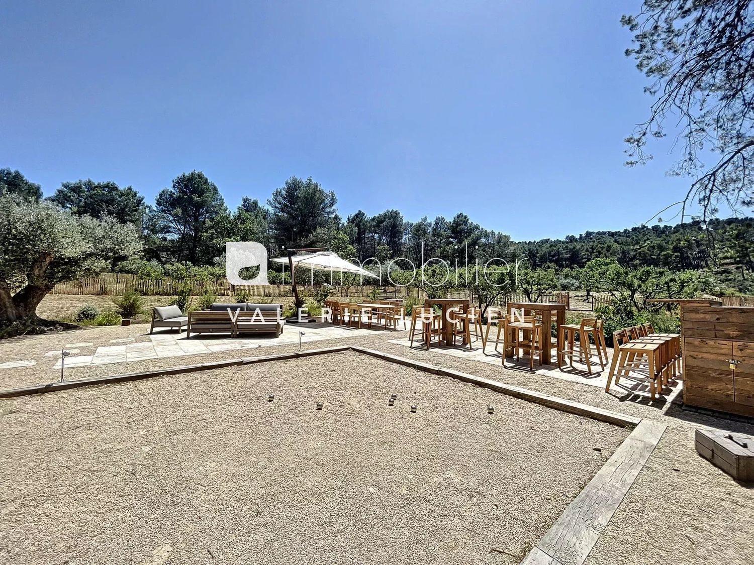 Maison à louer, 250m², Saint-Rémy-de-Provence