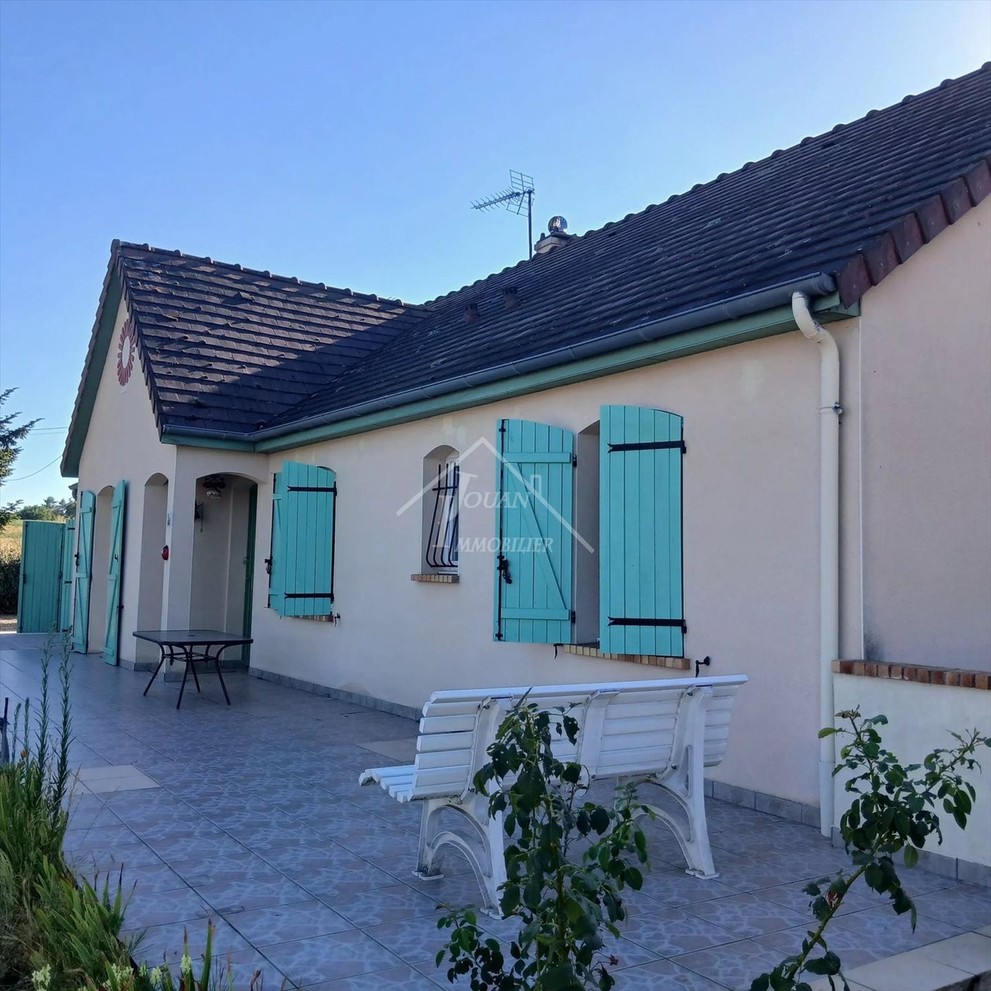 Maison à vendre, 142m², Châtel-de-Neuvre