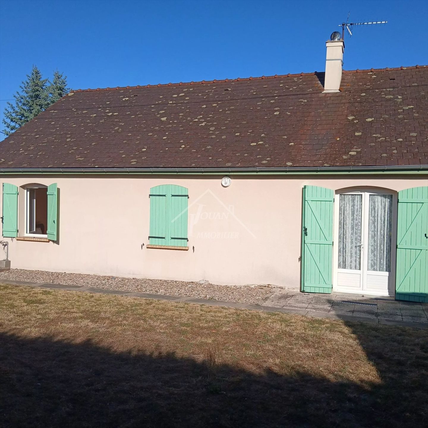 Maison à vendre, 142m², Châtel-de-Neuvre