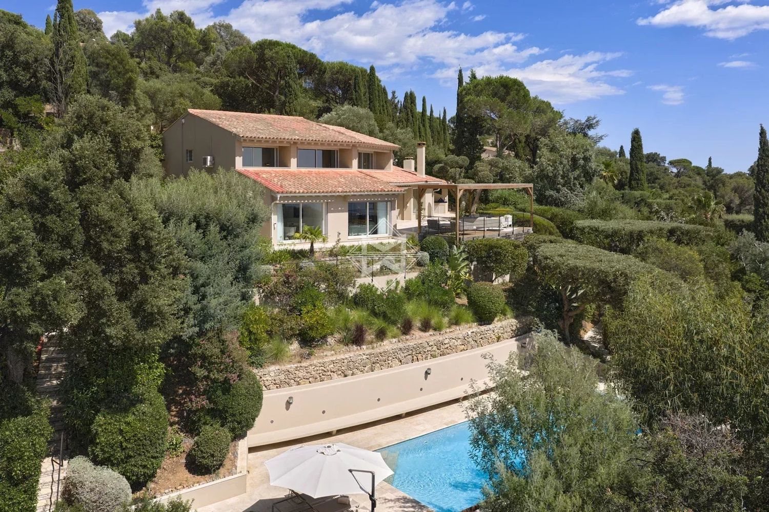 Maison à louer, 220m², La Croix-Valmer