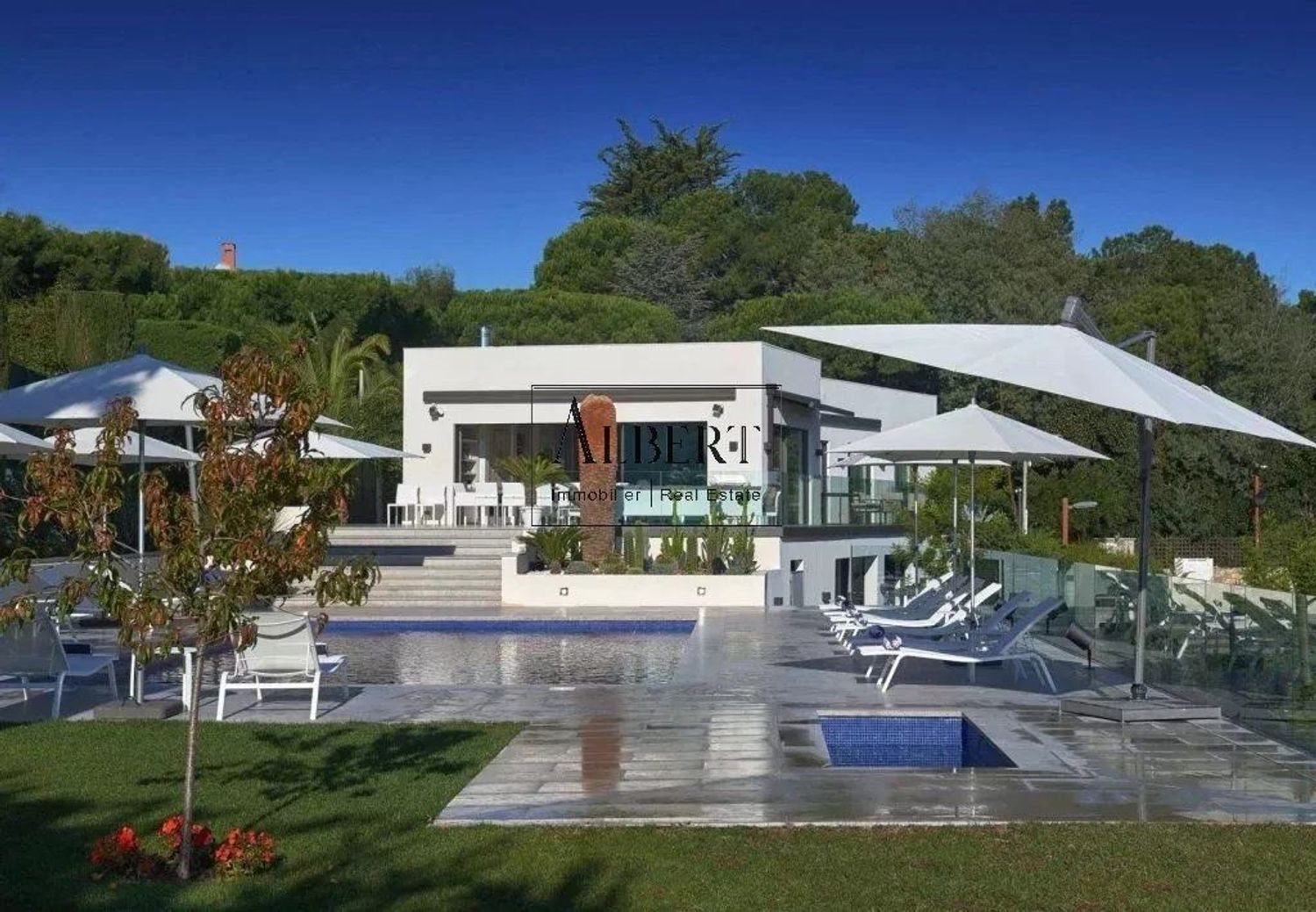 Maison à louer, 290m², Vallauris