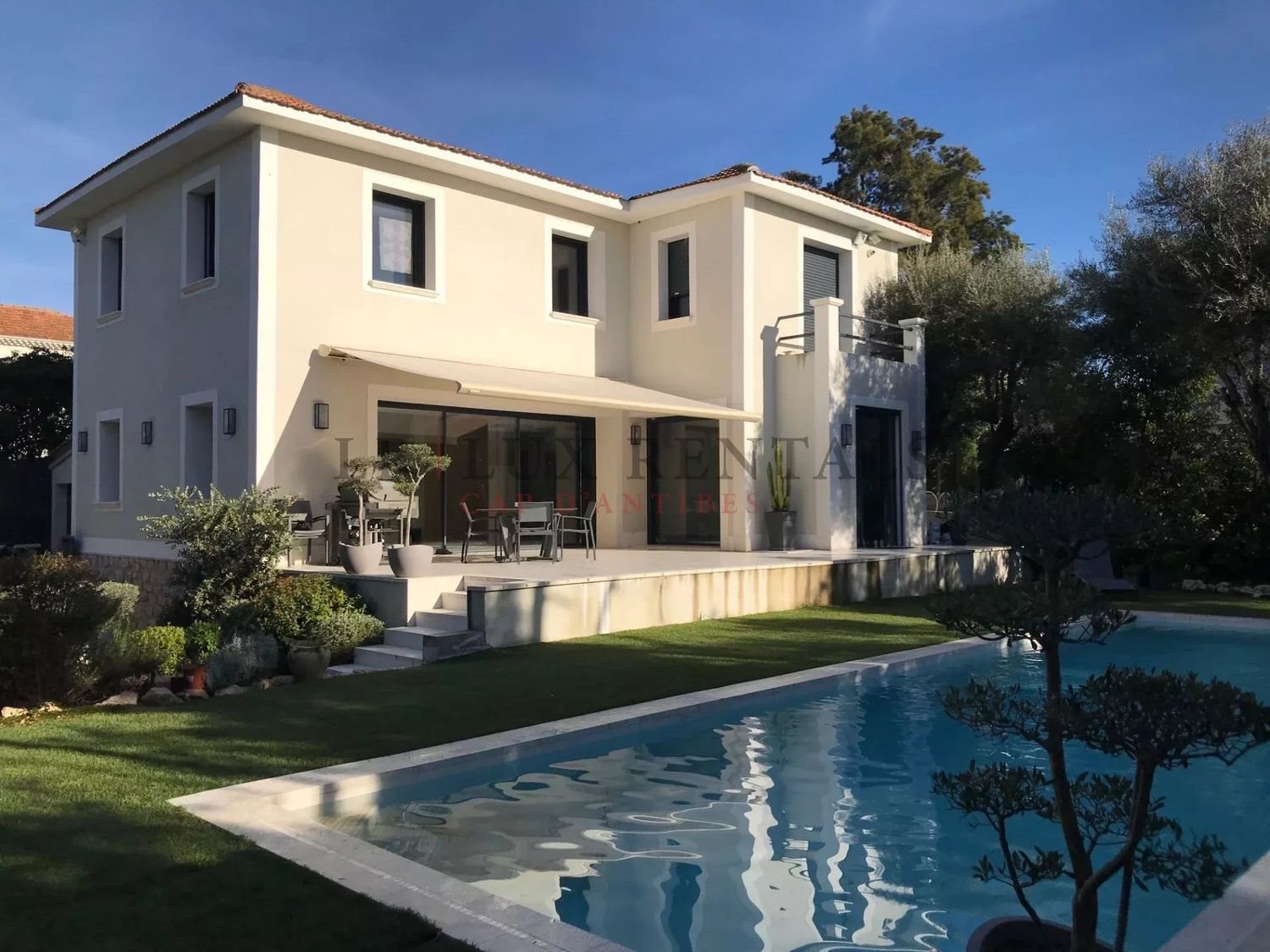 Maison à louer, 220m², Antibes