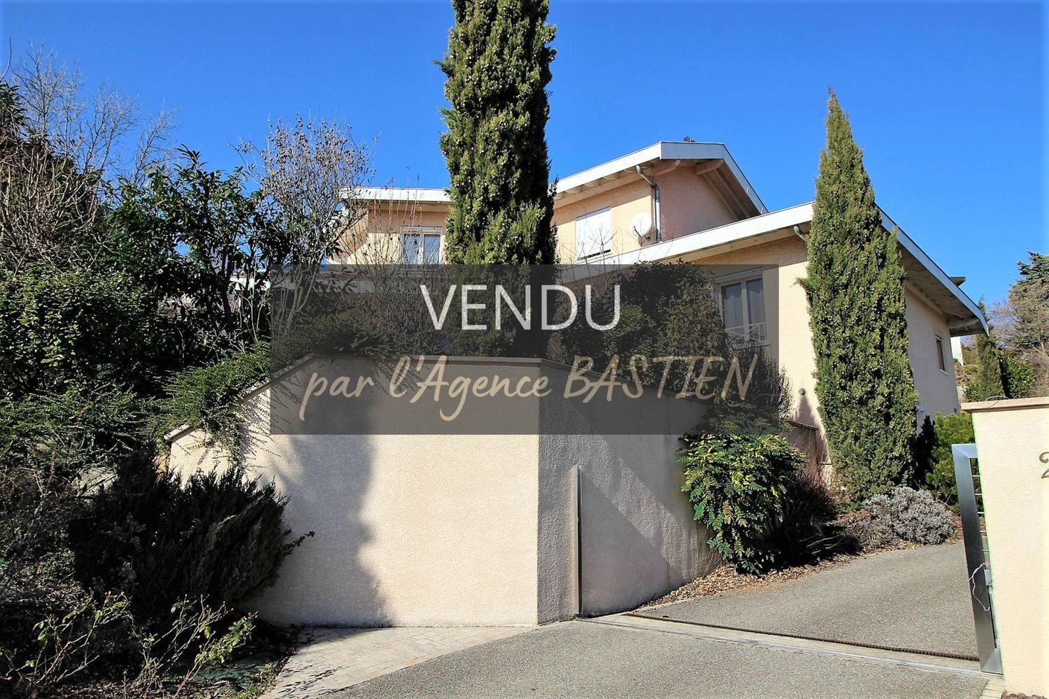 Maison à vendre, 230m², Grilly