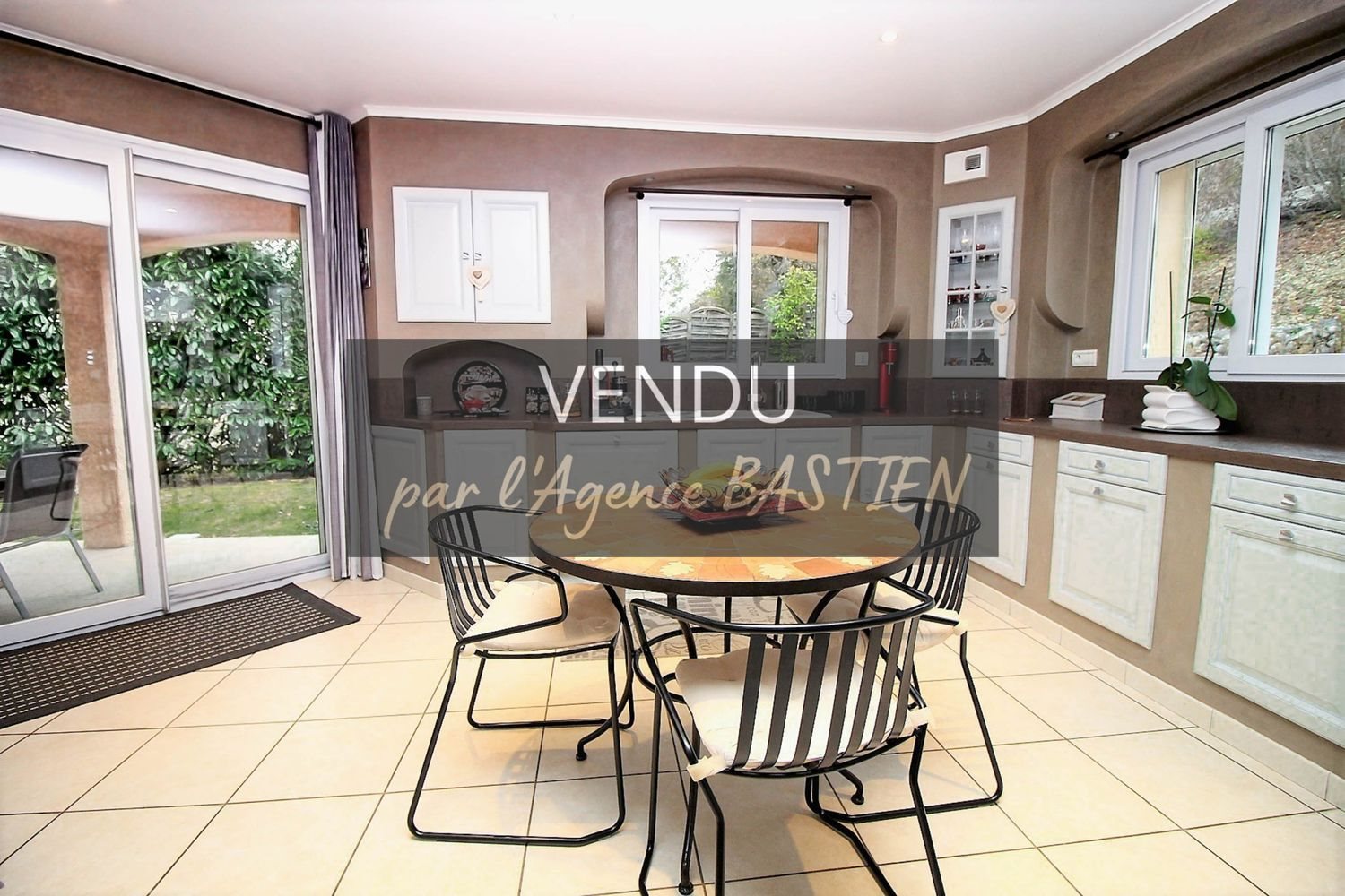 Maison à vendre, 230m², Grilly