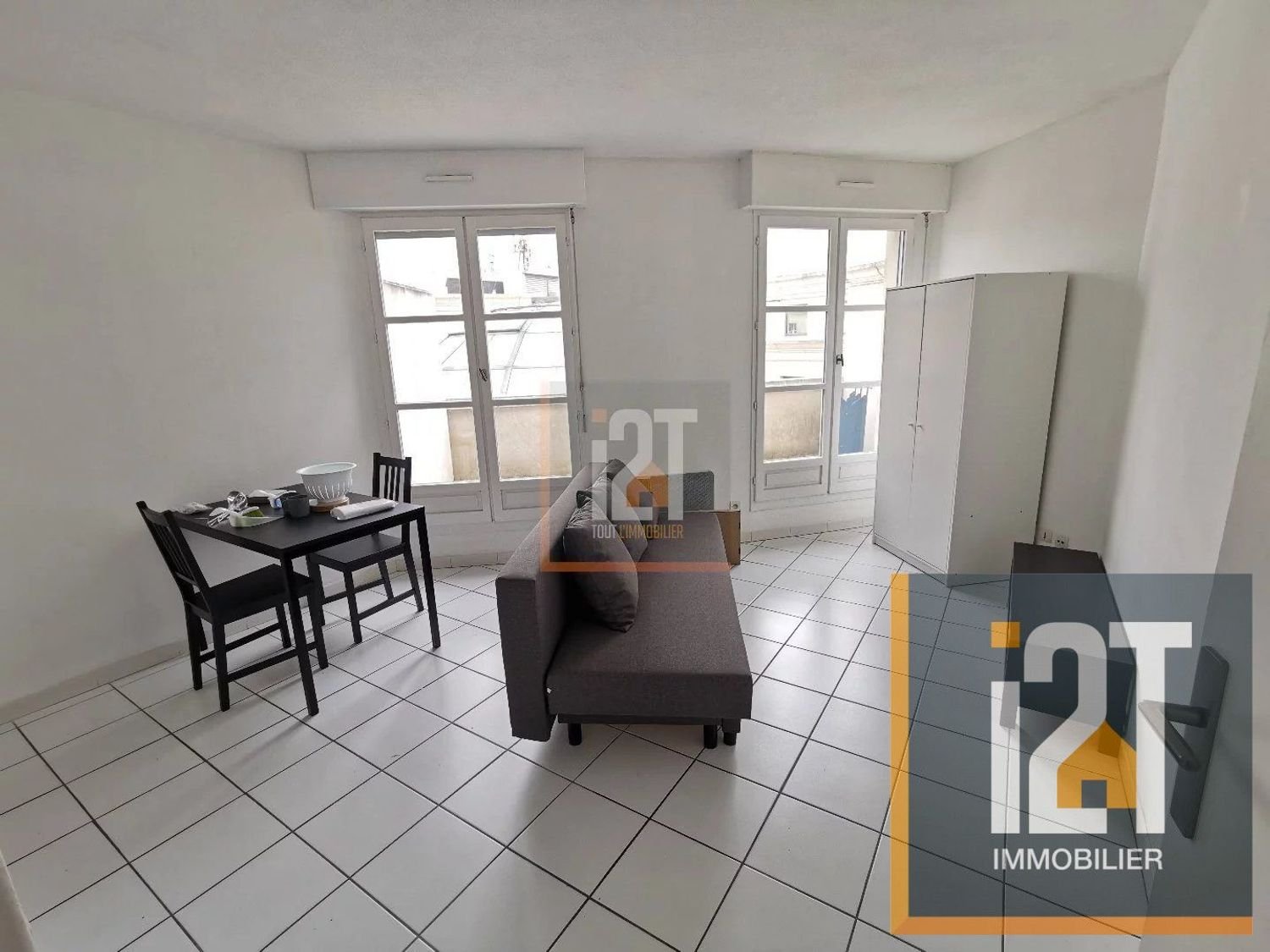 Appartement à louer, 21m², Nîmes