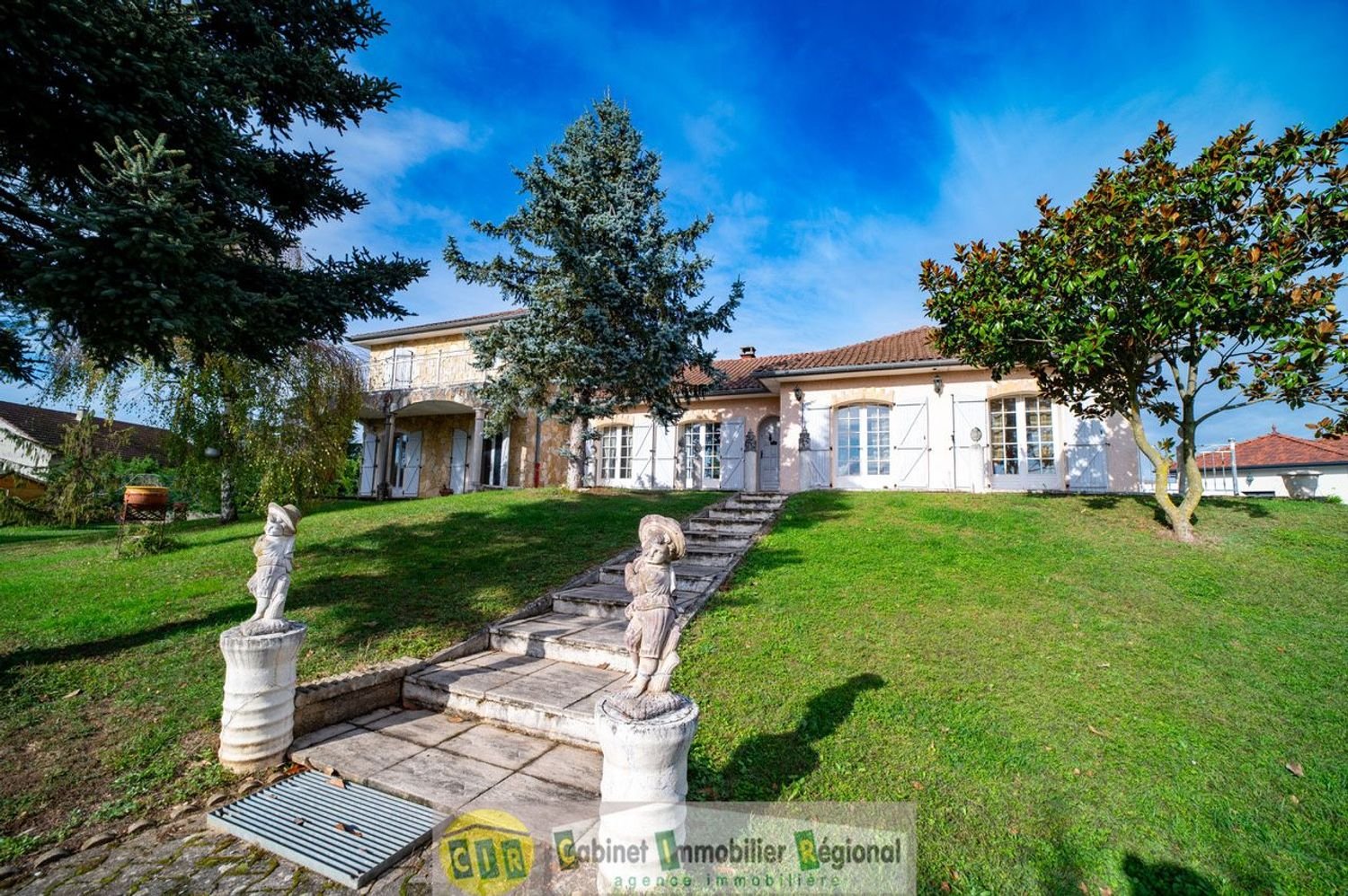 Maison à vendre, 189m², Saint-Romain-de-Jalionas