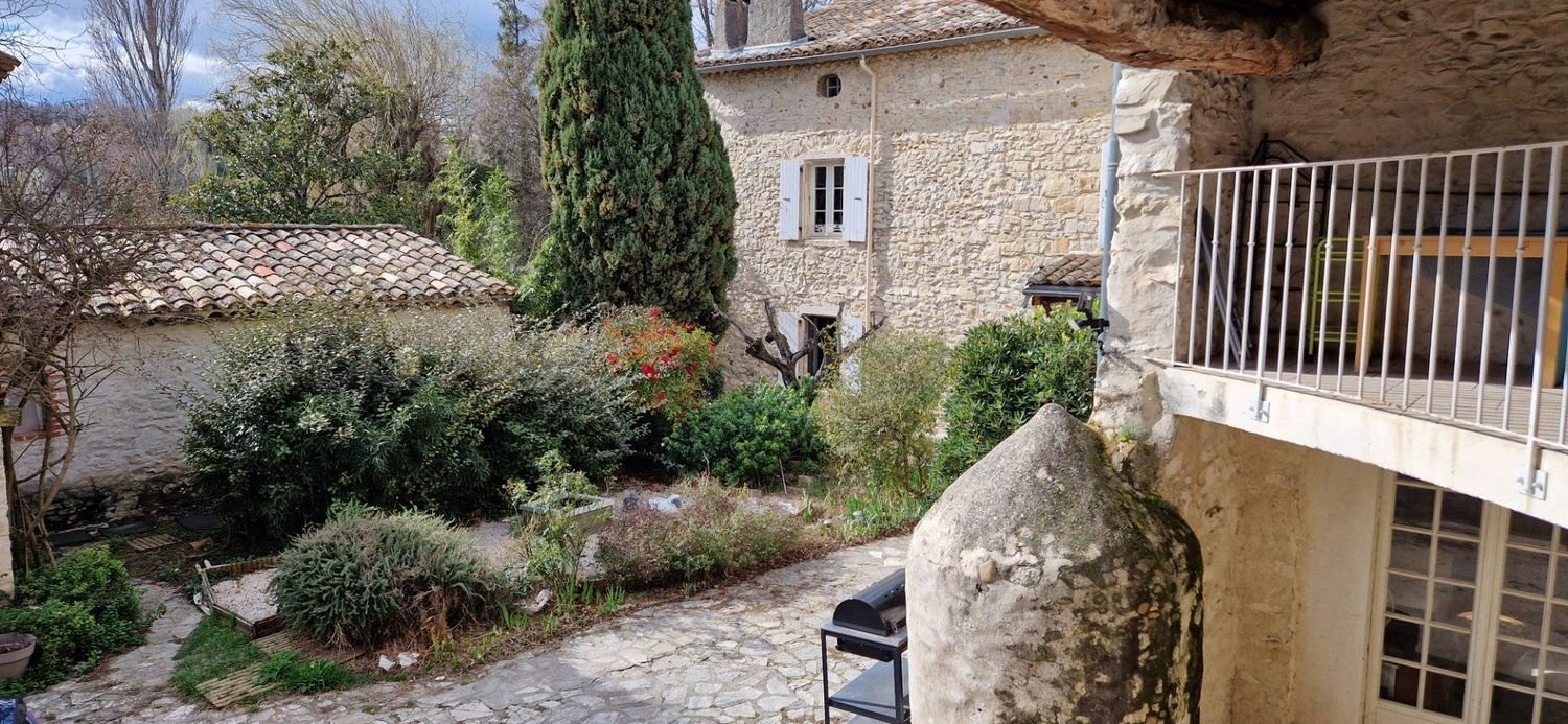 Maison à vendre, 348m², Saint-Marcel-lès-Sauzet