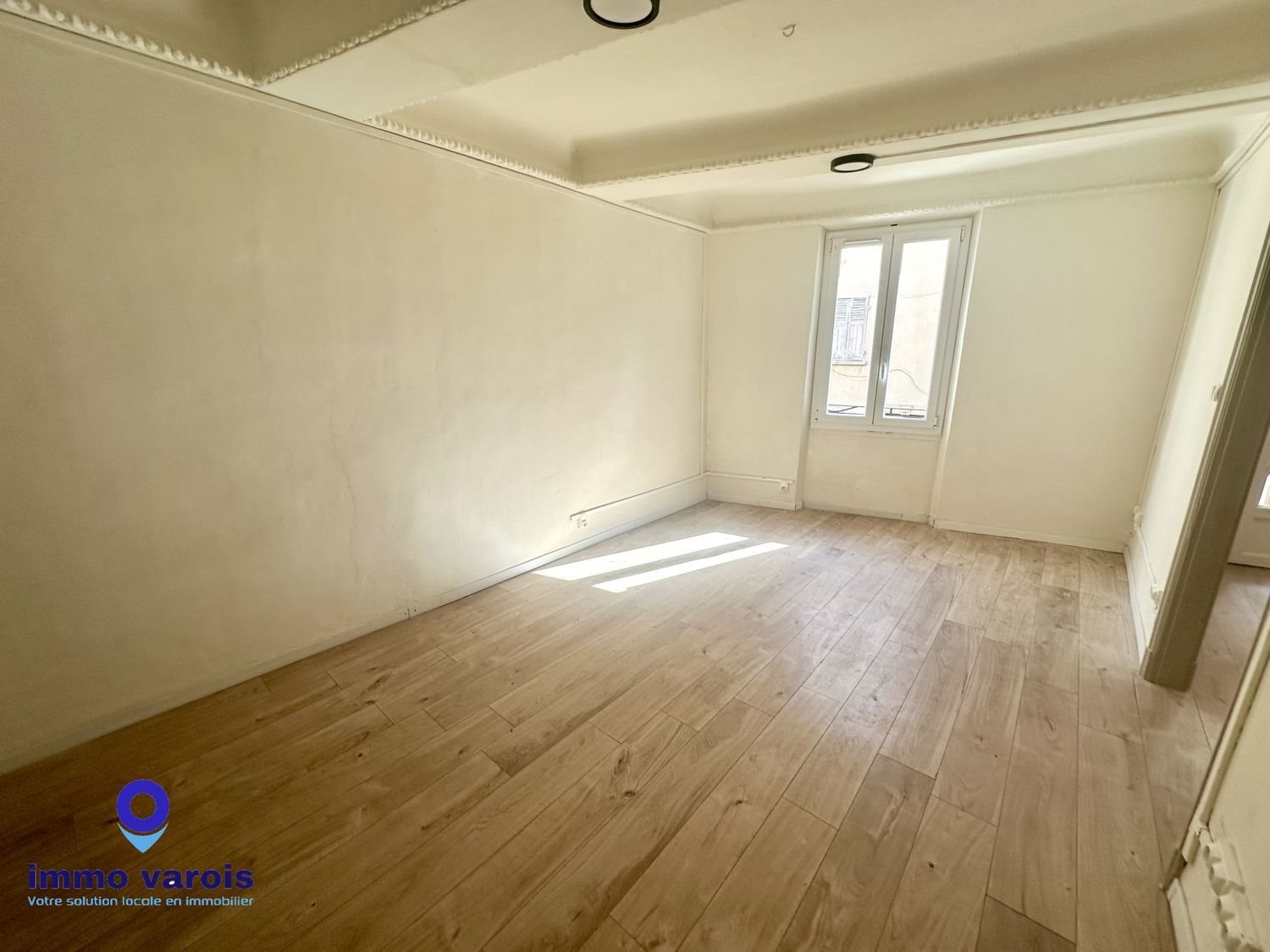 Appartement à louer, 93m², Carnoules