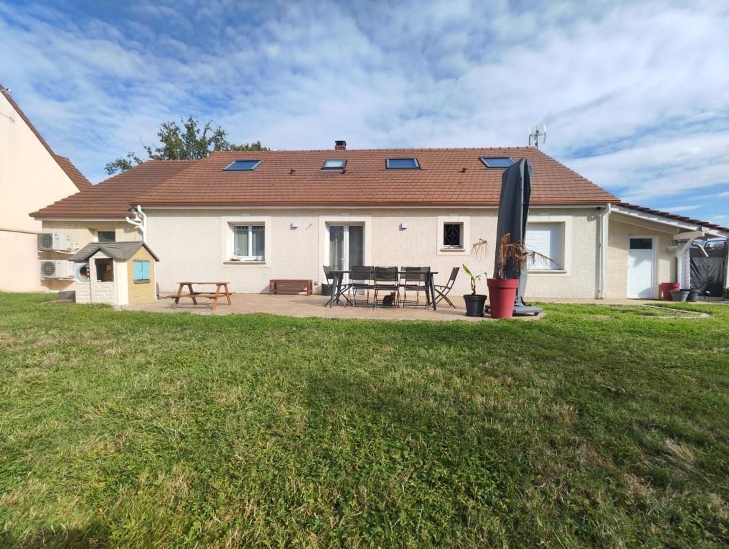 Maison à vendre, 132m², Pamfou