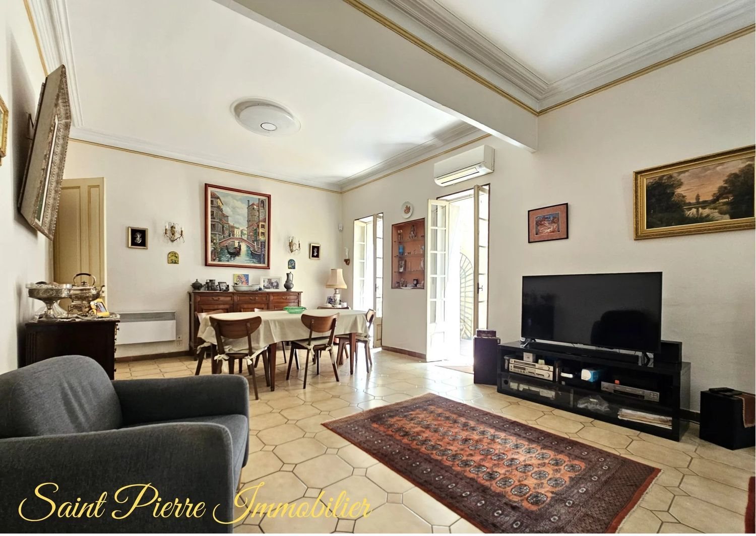 Maison à vendre, 214m², Saint-Mitre-les-Remparts