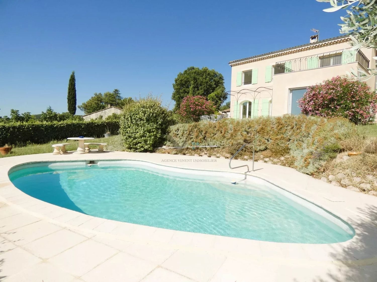 Maison à vendre, 185m², Bourg-Saint-Andéol