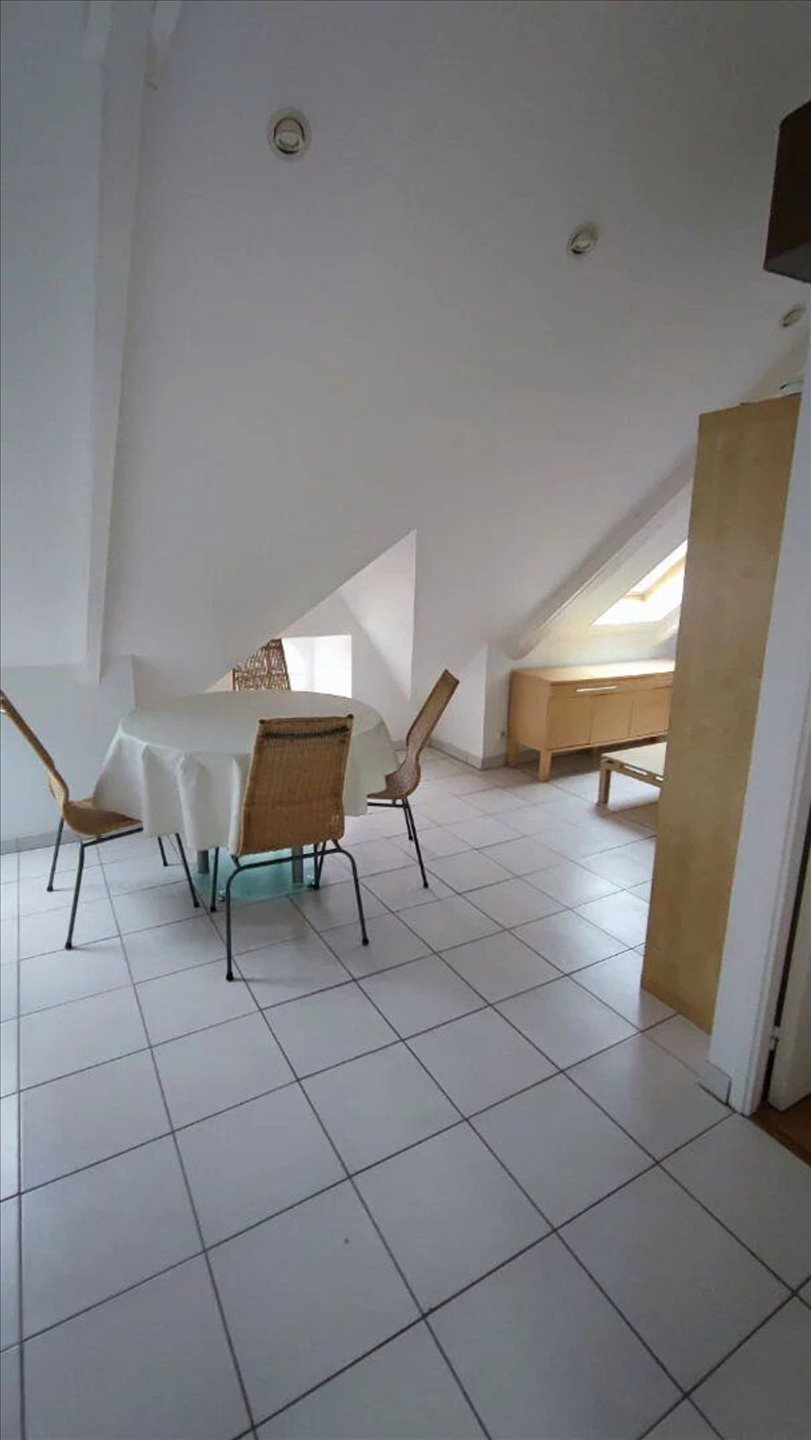 Appartement à louer, 26m², Plomodiern