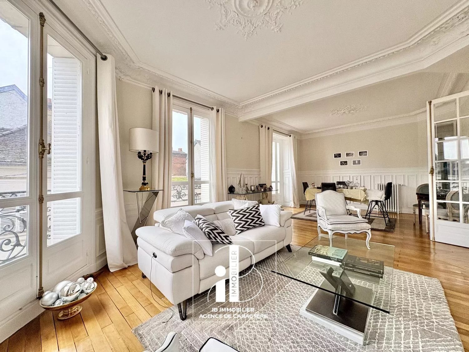 Appartement à vendre, 100m², Fontainebleau