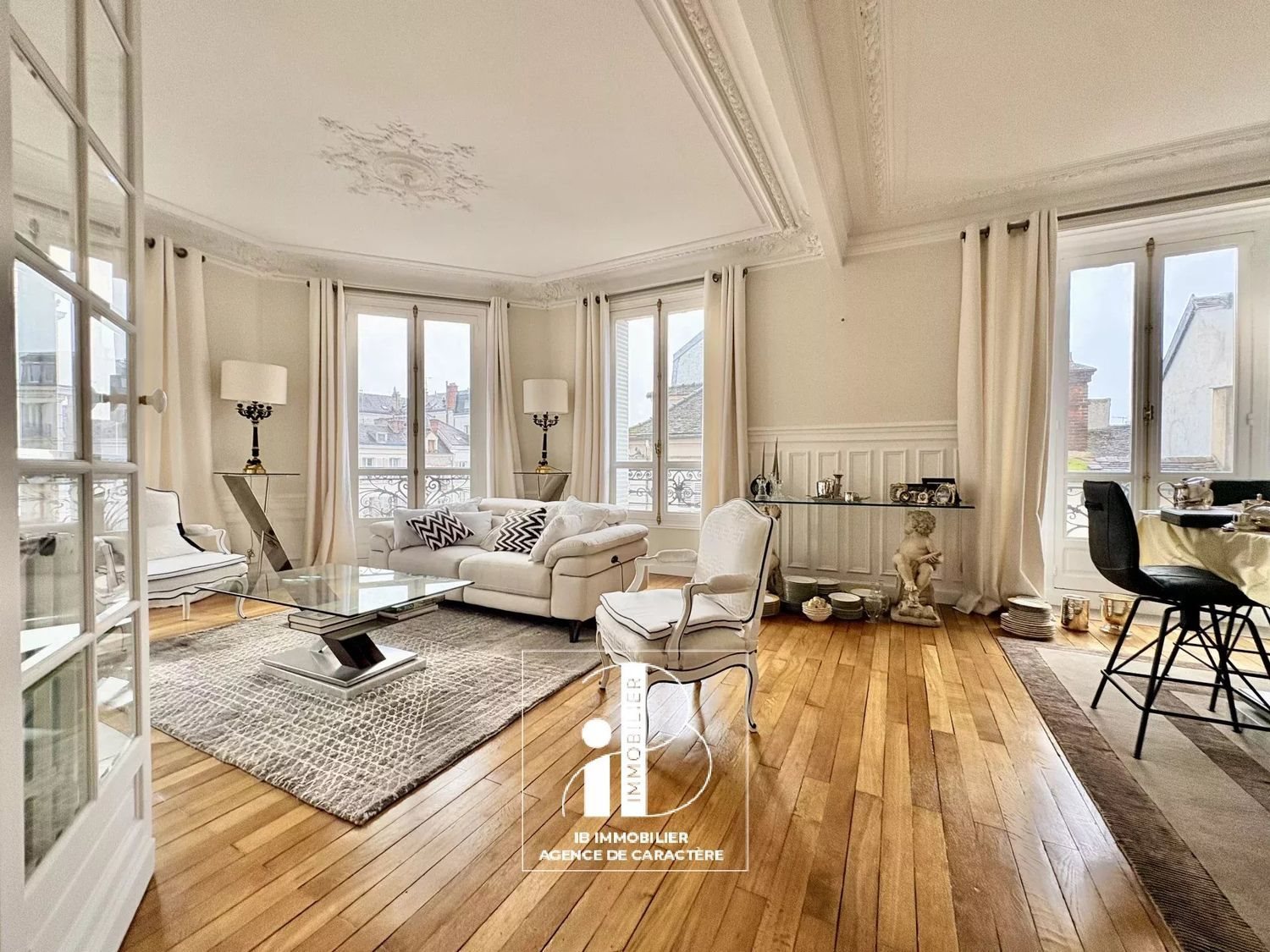 Appartement à vendre, 100m², Fontainebleau