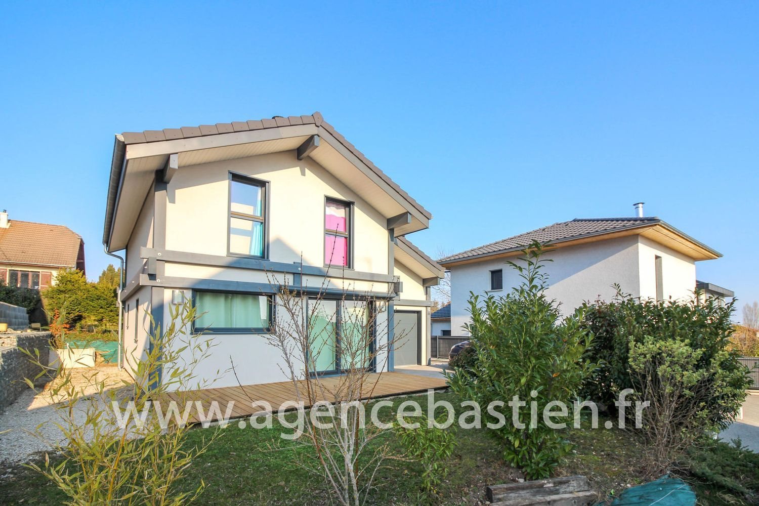 Maison à vendre, 91m², Cessy