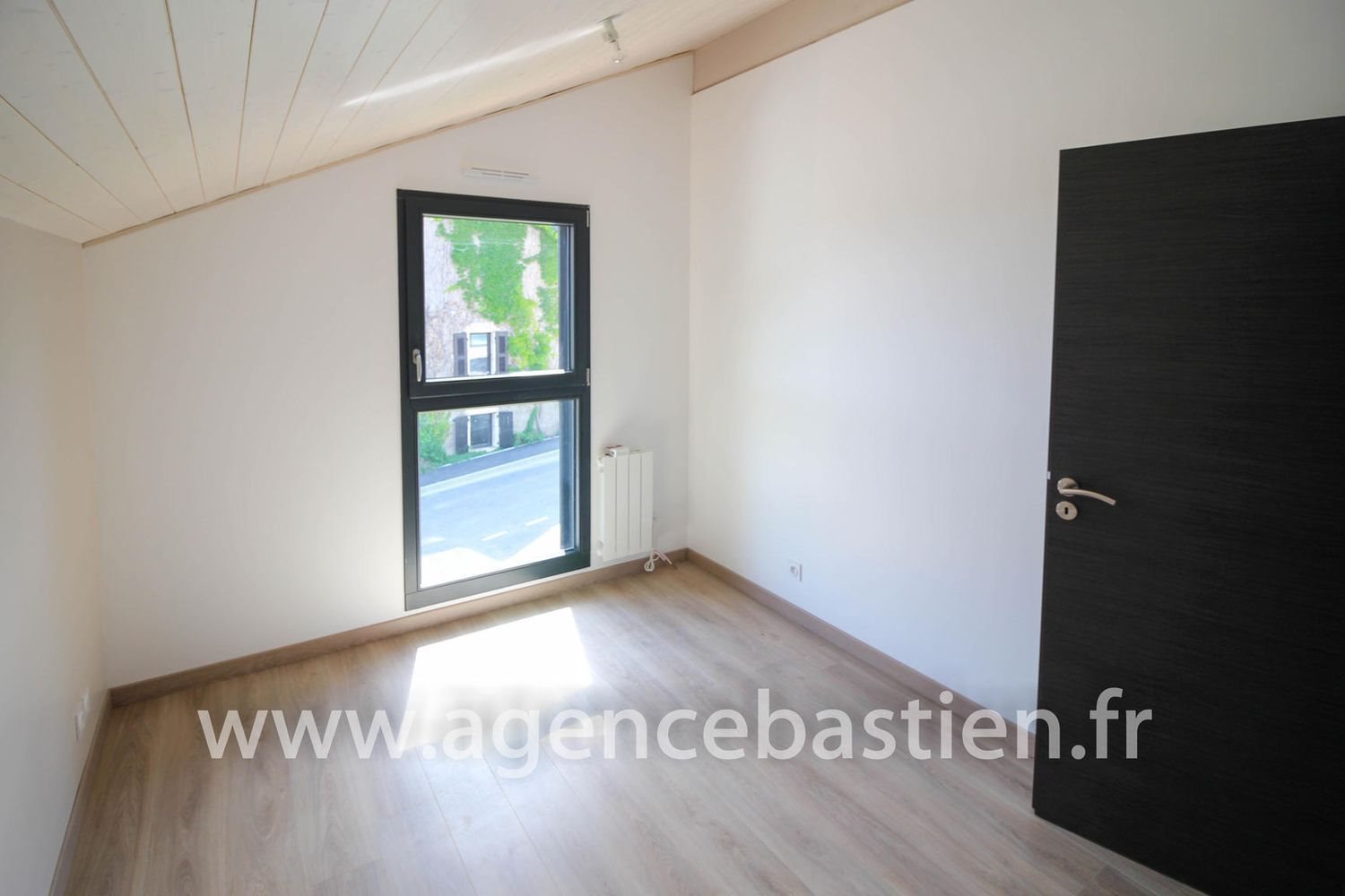 Maison à vendre, 91m², Cessy