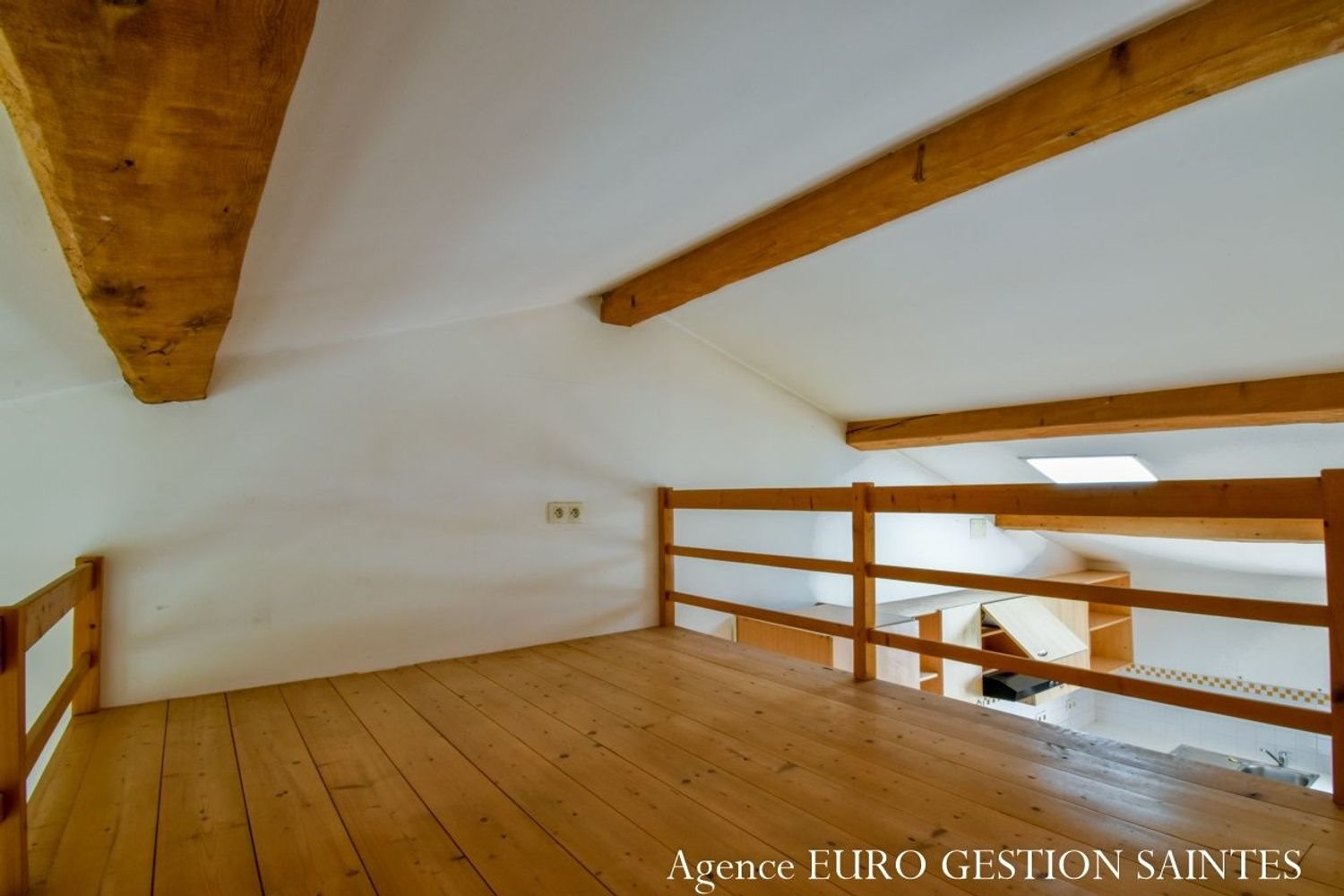 Appartement à louer, 51m², Saintes