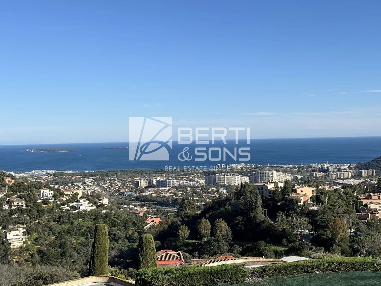 Appartement à louer, 82m², Mandelieu-la-Napoule