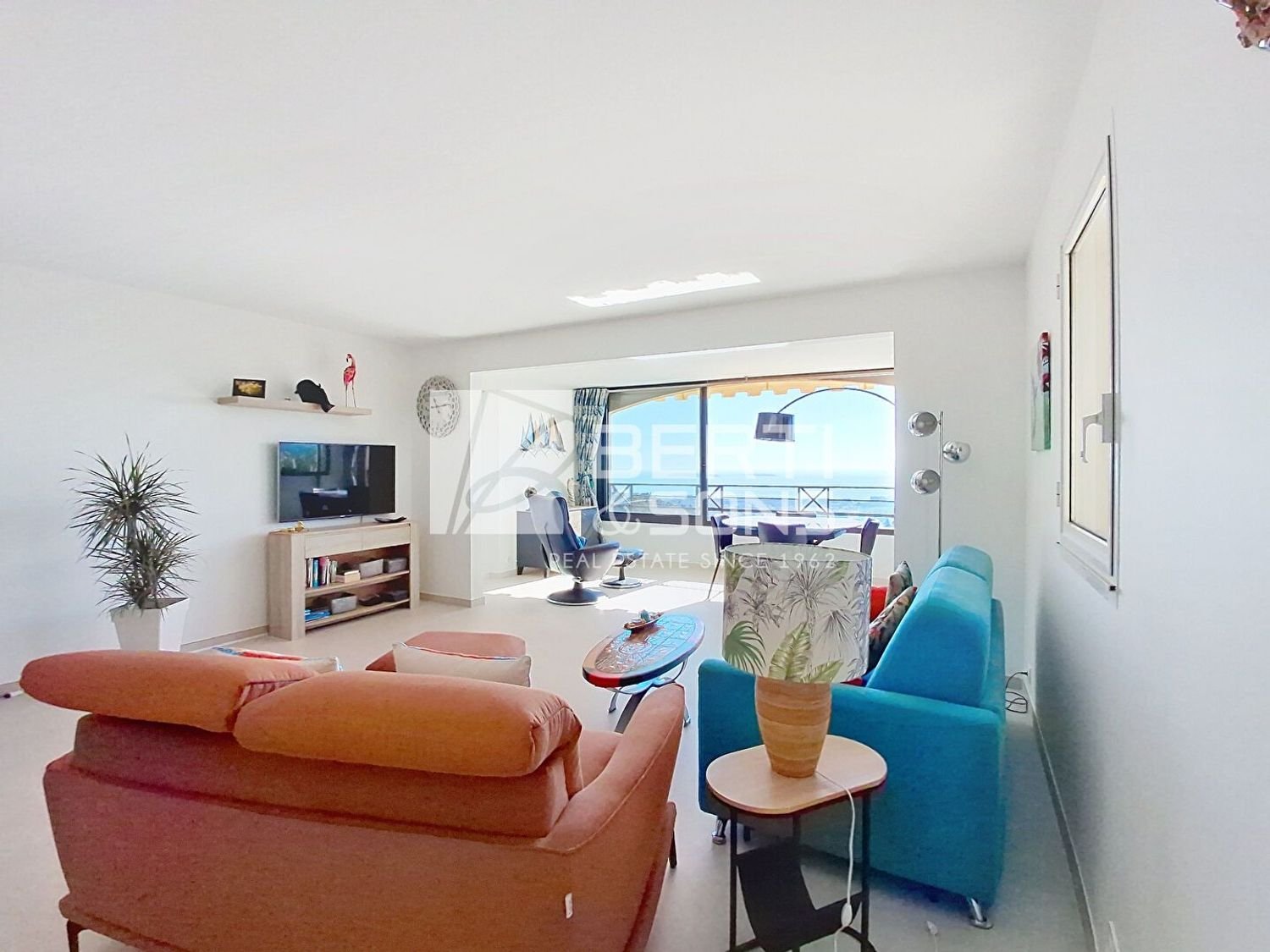 Appartement à louer, 82m², Mandelieu-la-Napoule