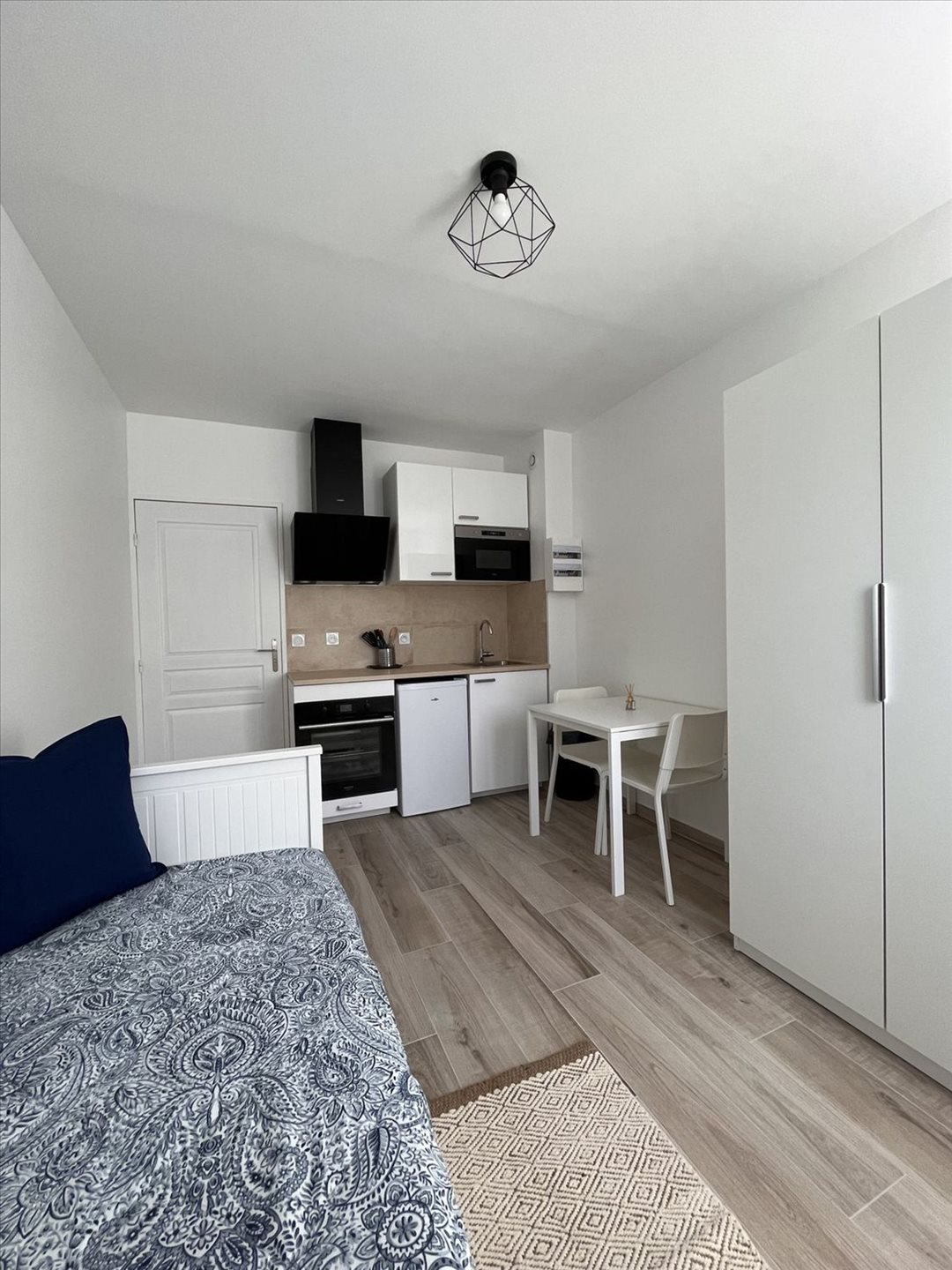 Appartement à louer, 17m², Evry