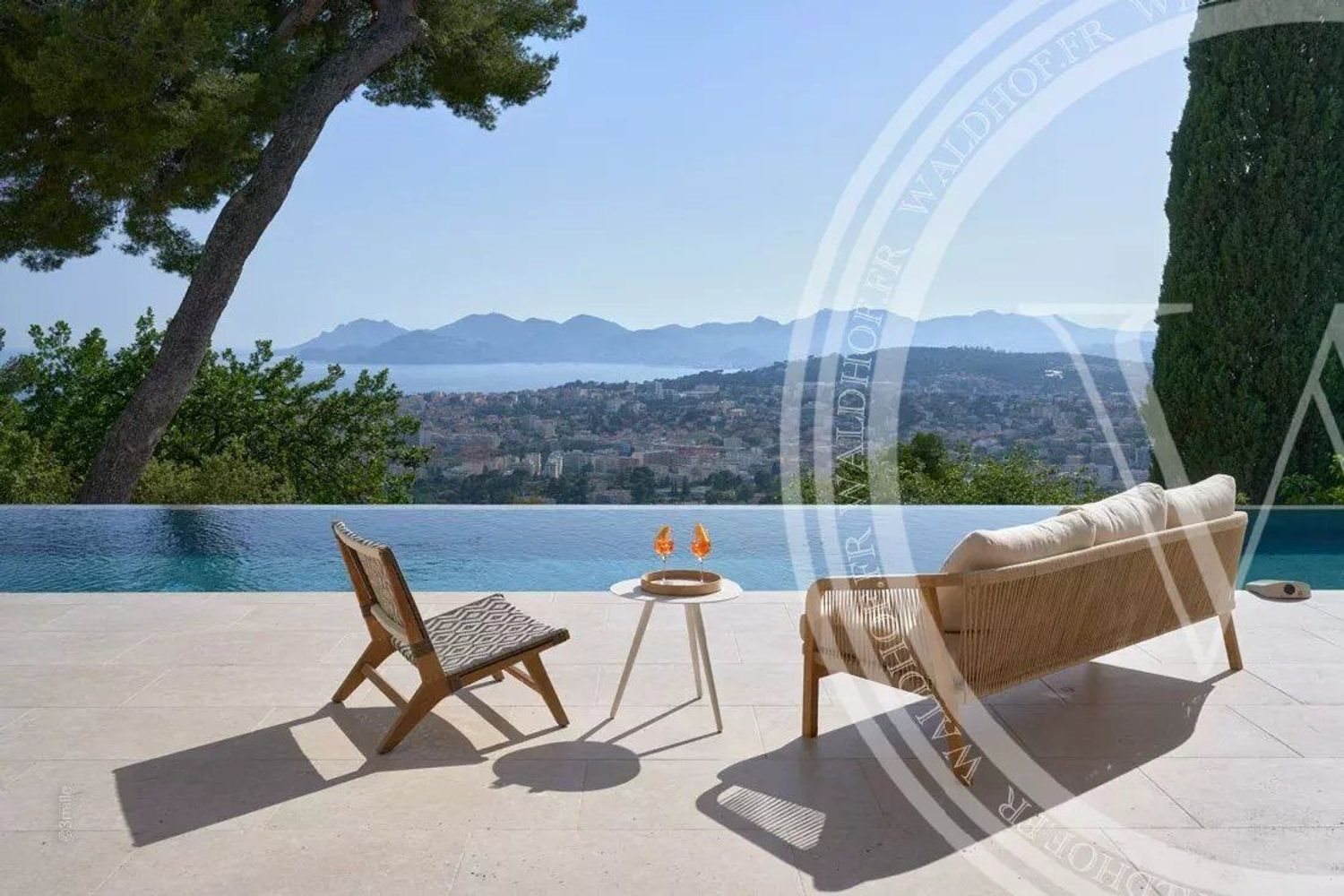Maison à louer, 450m², Le Cannet