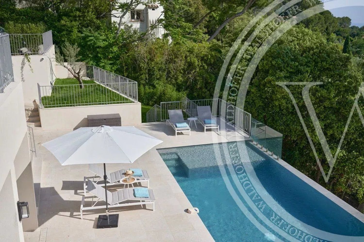 Maison à louer, 450m², Le Cannet
