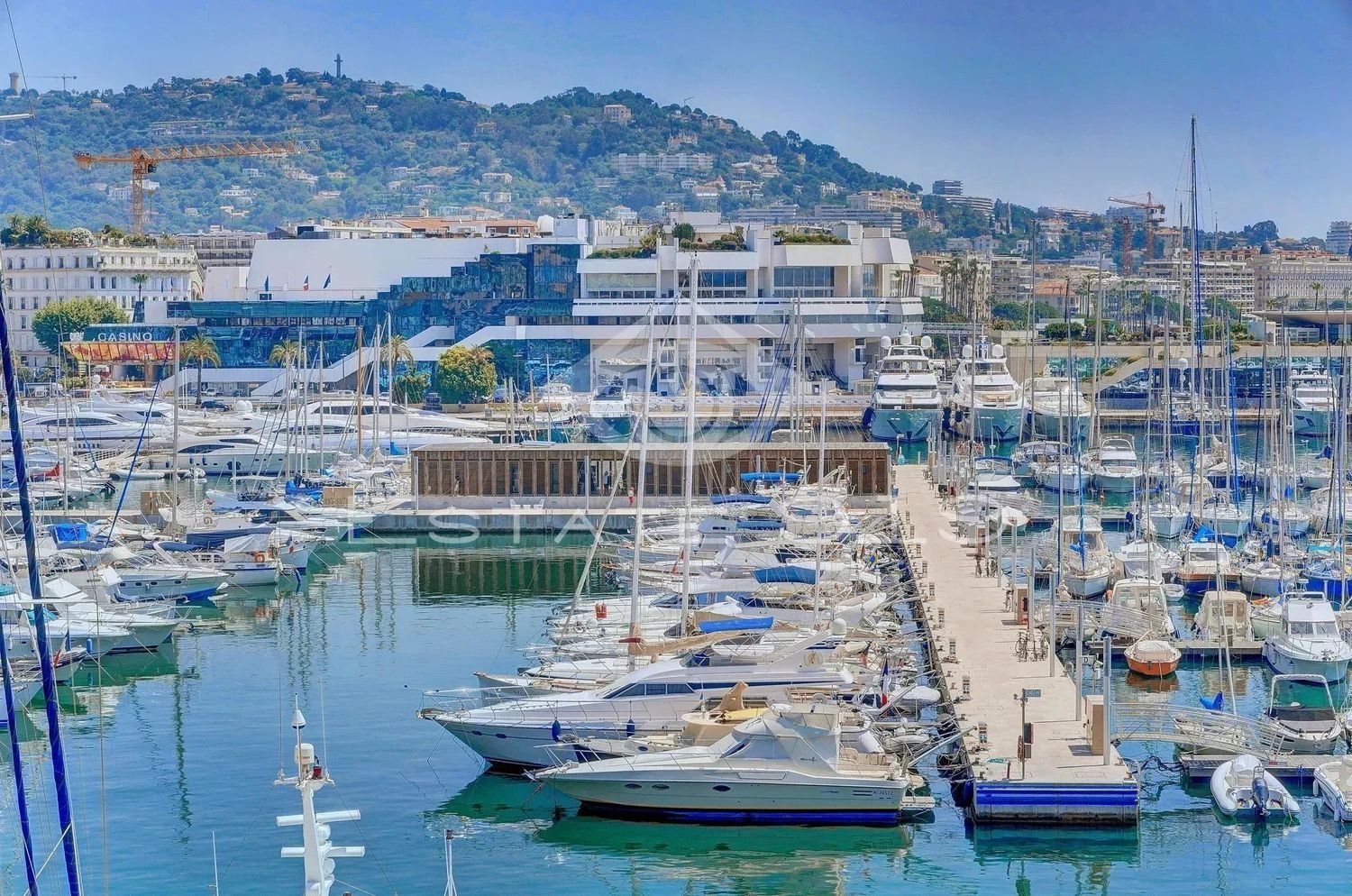Appartement à louer, 58m², Cannes