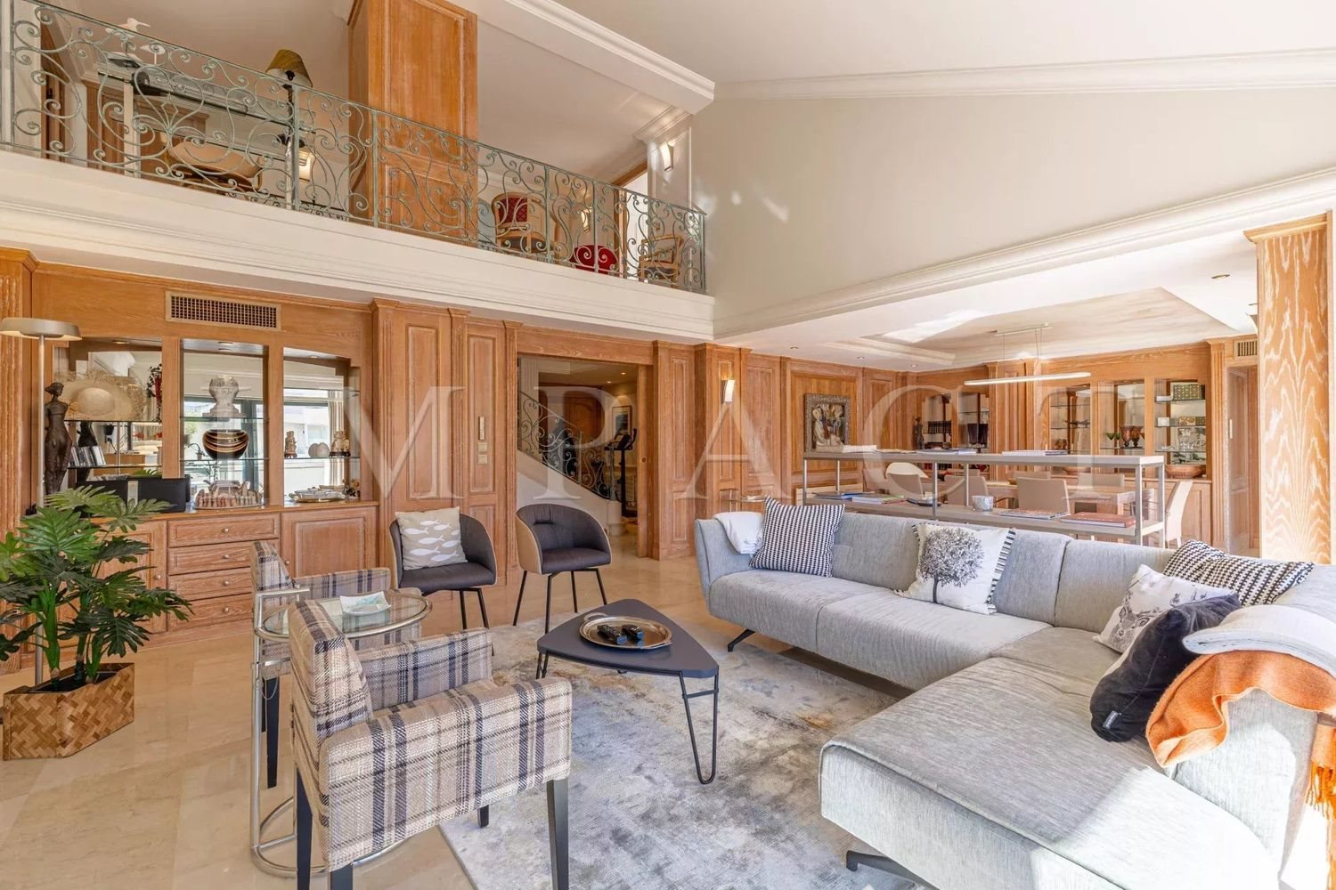 Maison à louer, 250m², Cannes