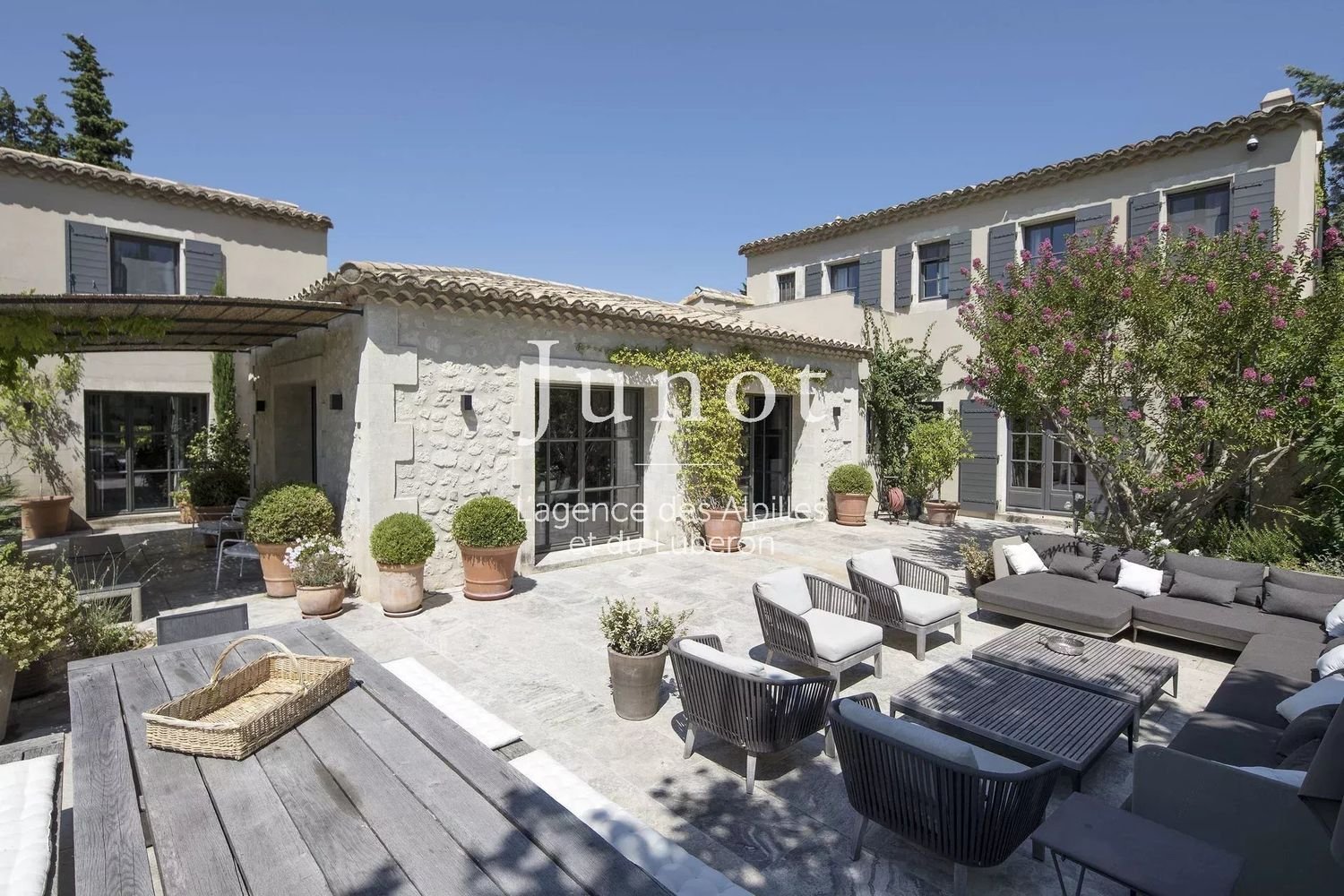 Maison à louer, 500m², Levallois-Perret