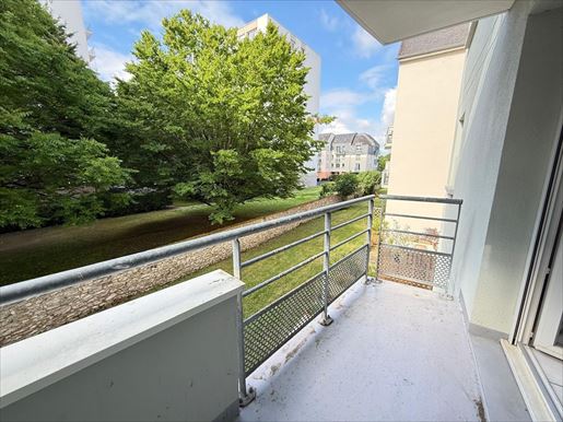 Advert pic 0