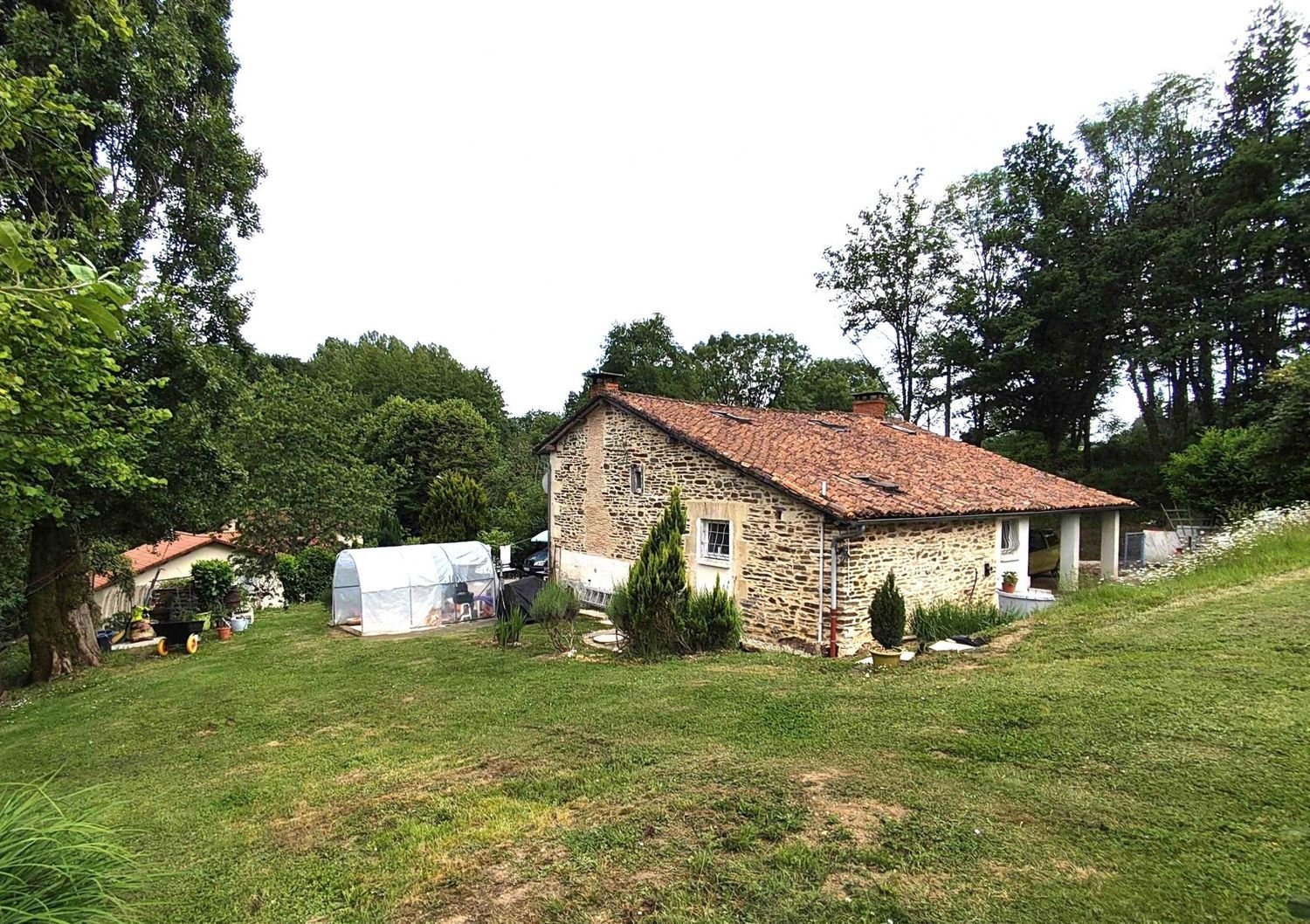 Maison à vendre, 96m², Chasseneuil-sur-Bonnieure