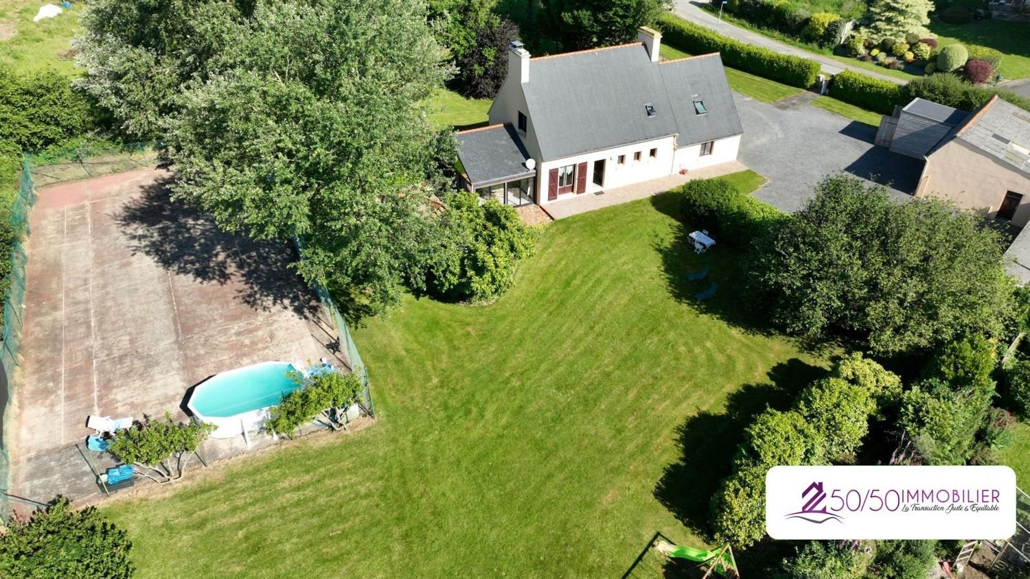 Maison à vendre, 164m², Kernilis