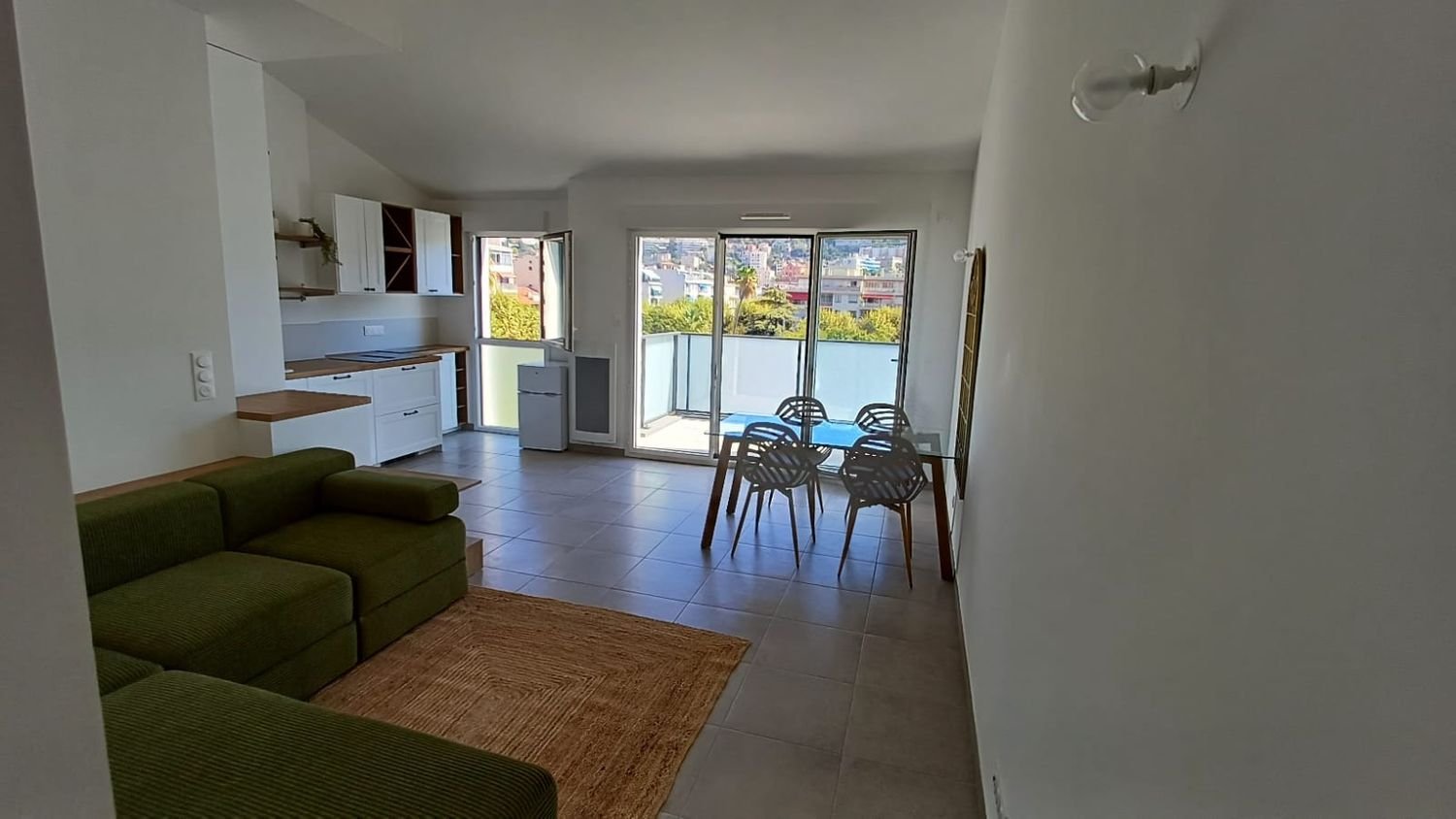 Appartement à louer, 63m², Nice