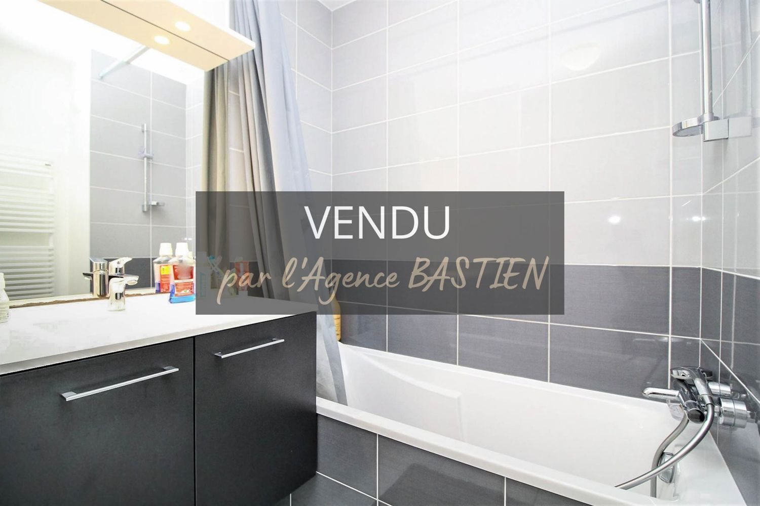 Appartement à vendre, 62m², Saint-Genis-Pouilly
