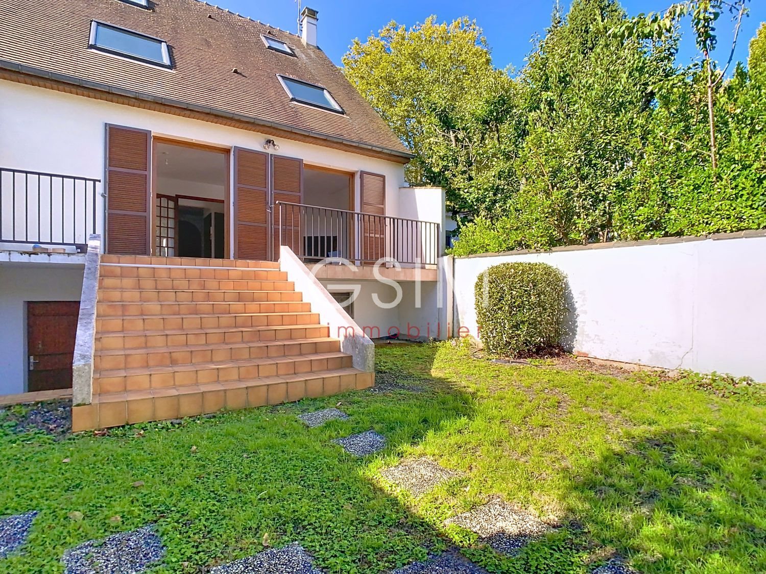 Maison à louer, 173m², Garches