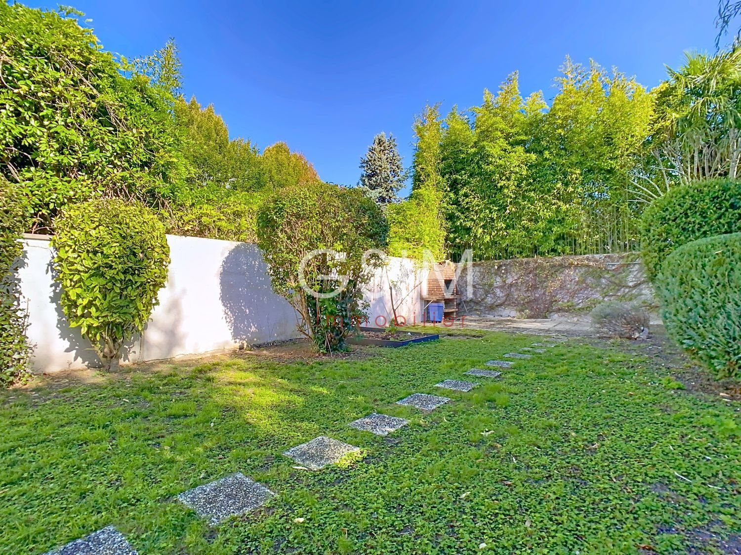 Maison à louer, 173m², Garches