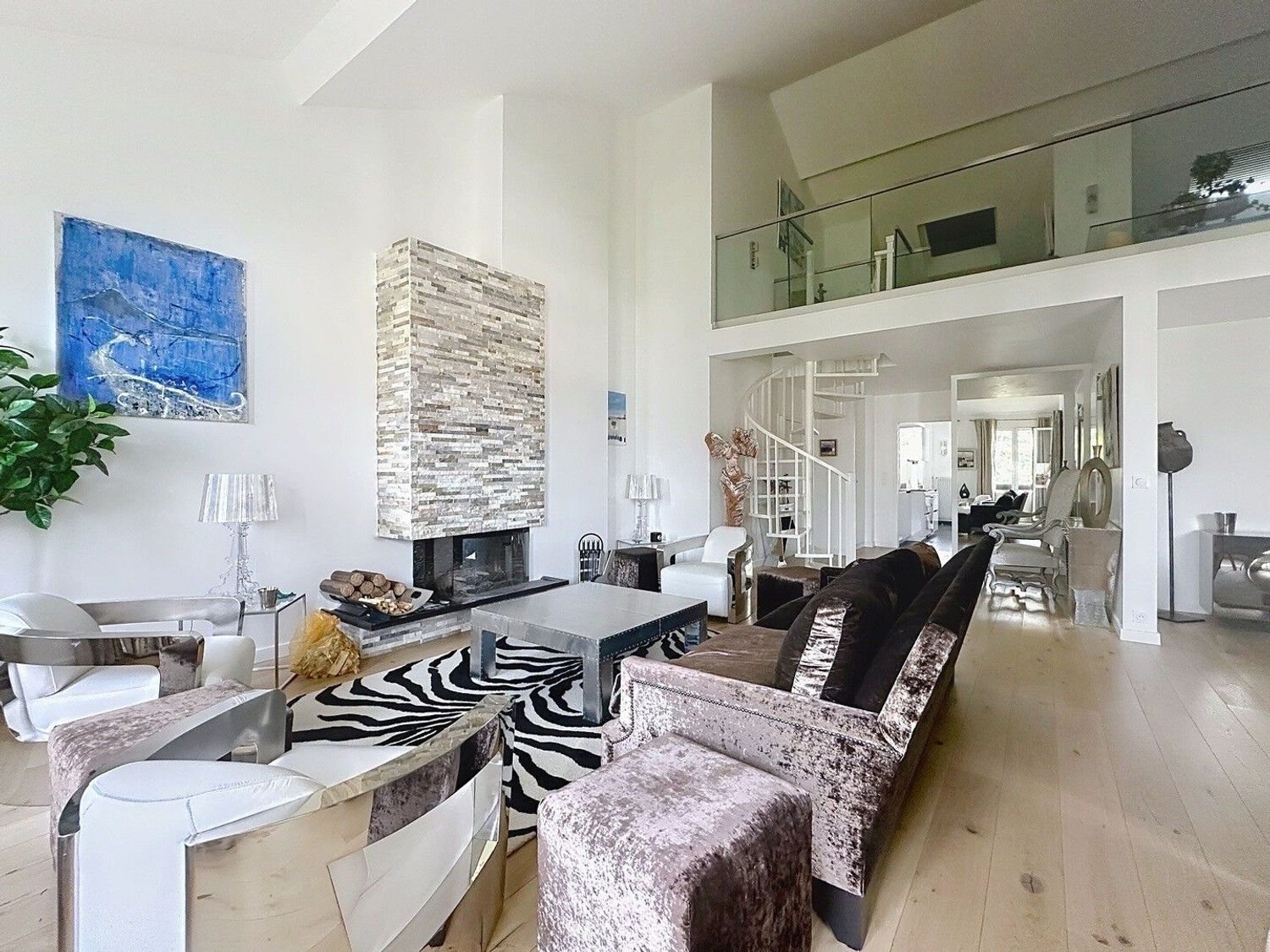 Appartement à louer, 200m², Louveciennes