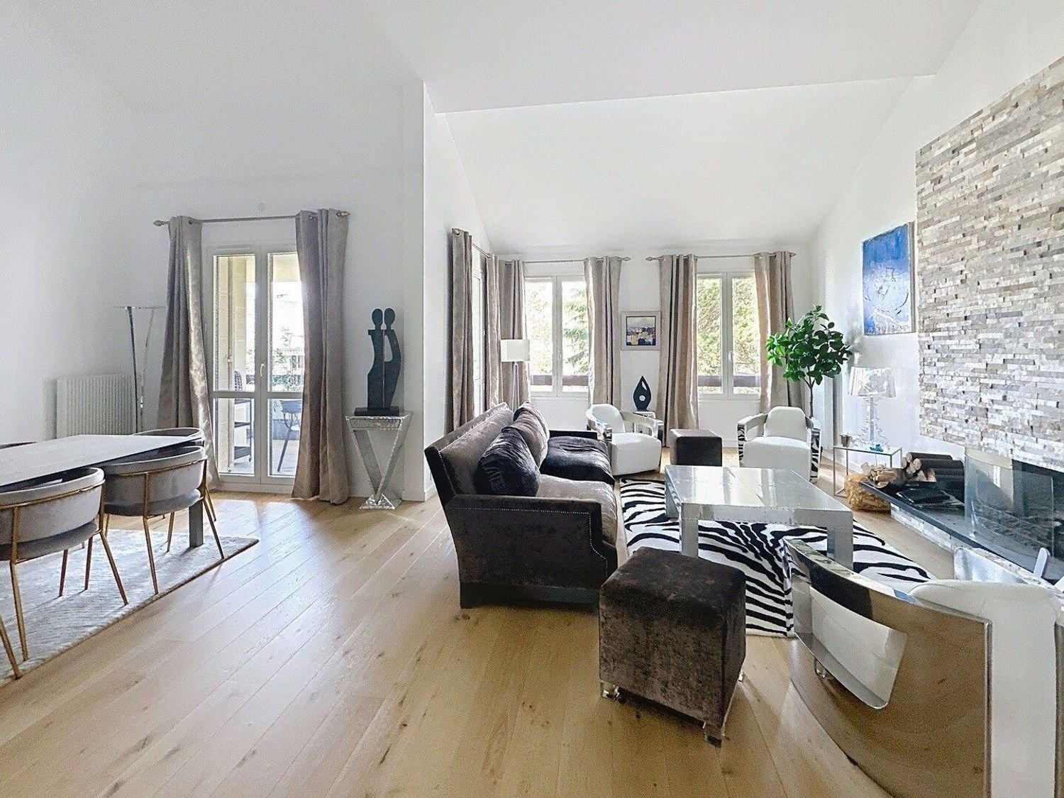 Appartement à louer, 200m², Louveciennes