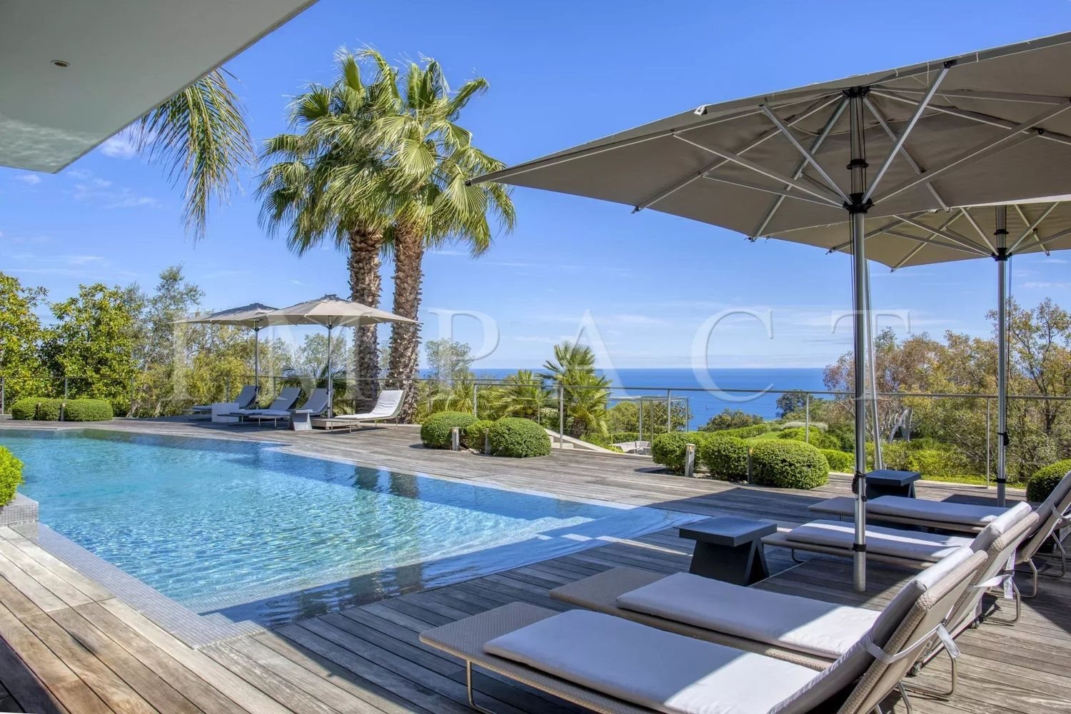 Maison à louer, 640m², Vallauris