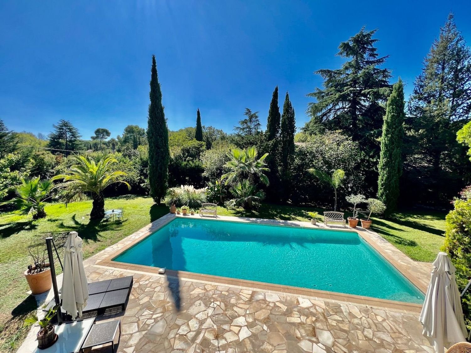 Maison à louer, 346m², Mougins