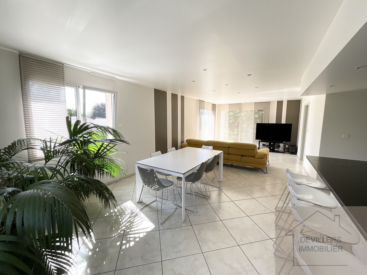 Maison à vendre, 199m², Mamirolle