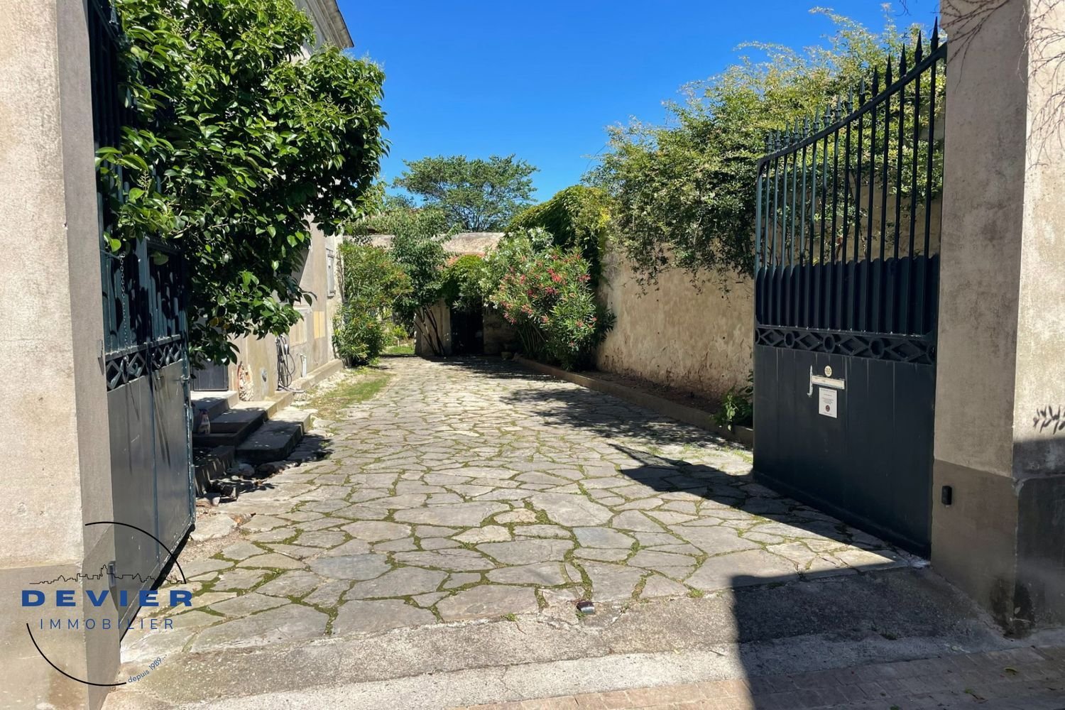 Maison à vendre, 245m², Saint-Geniès-des-Mourgues