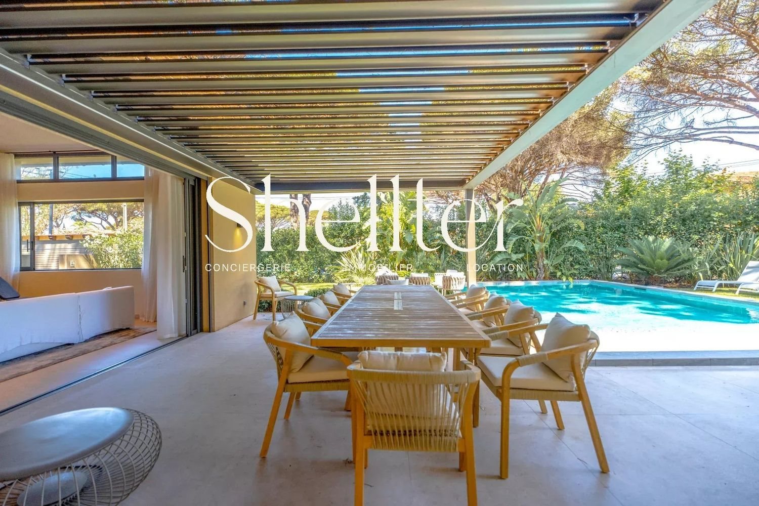 Maison à louer, 325m², Gassin