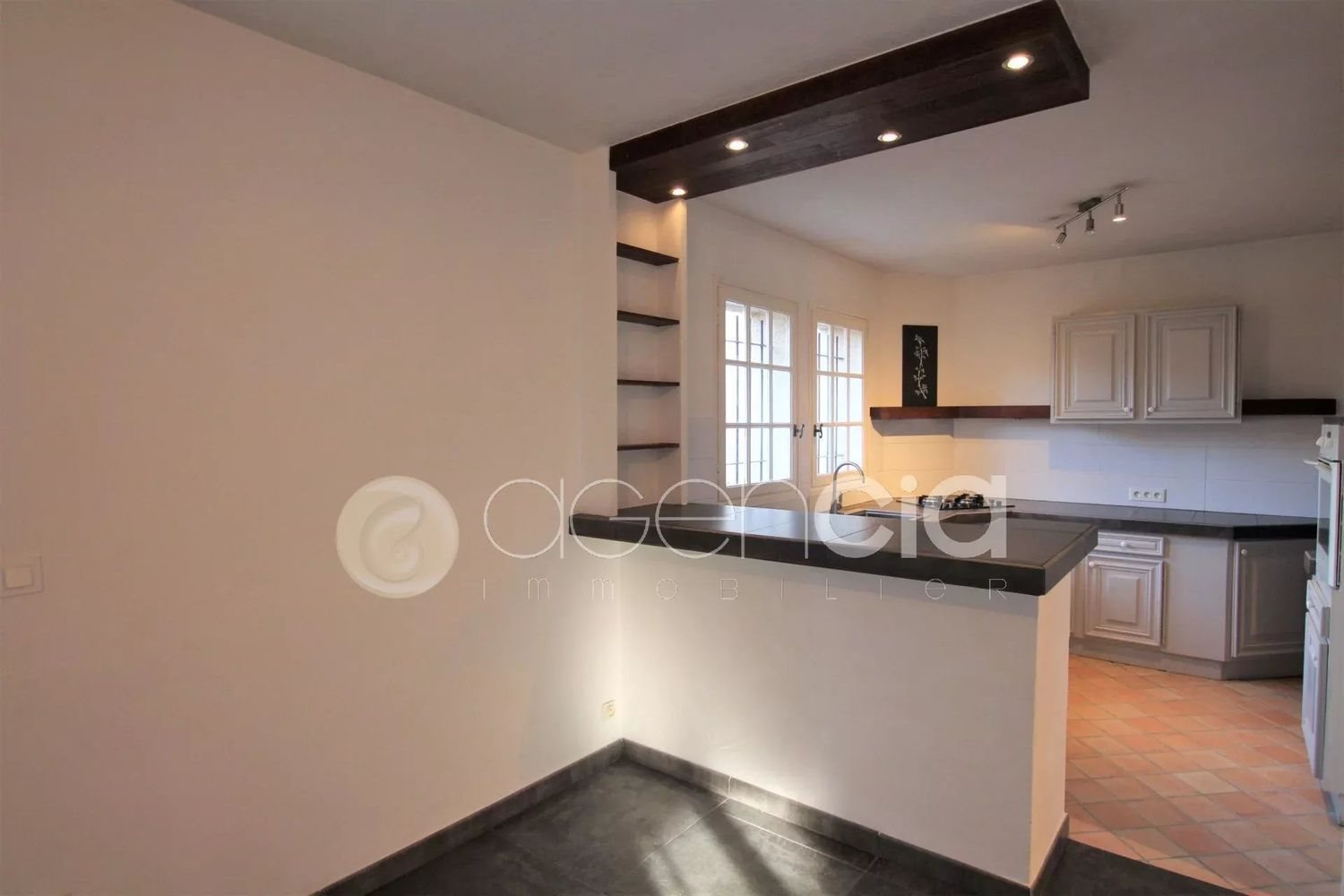 Maison à vendre, 117m², Le Rouret