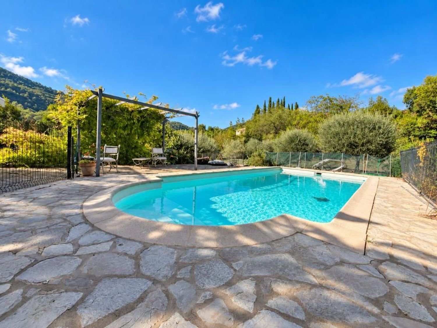 Maison à vendre, 217m², Le Bar-sur-Loup